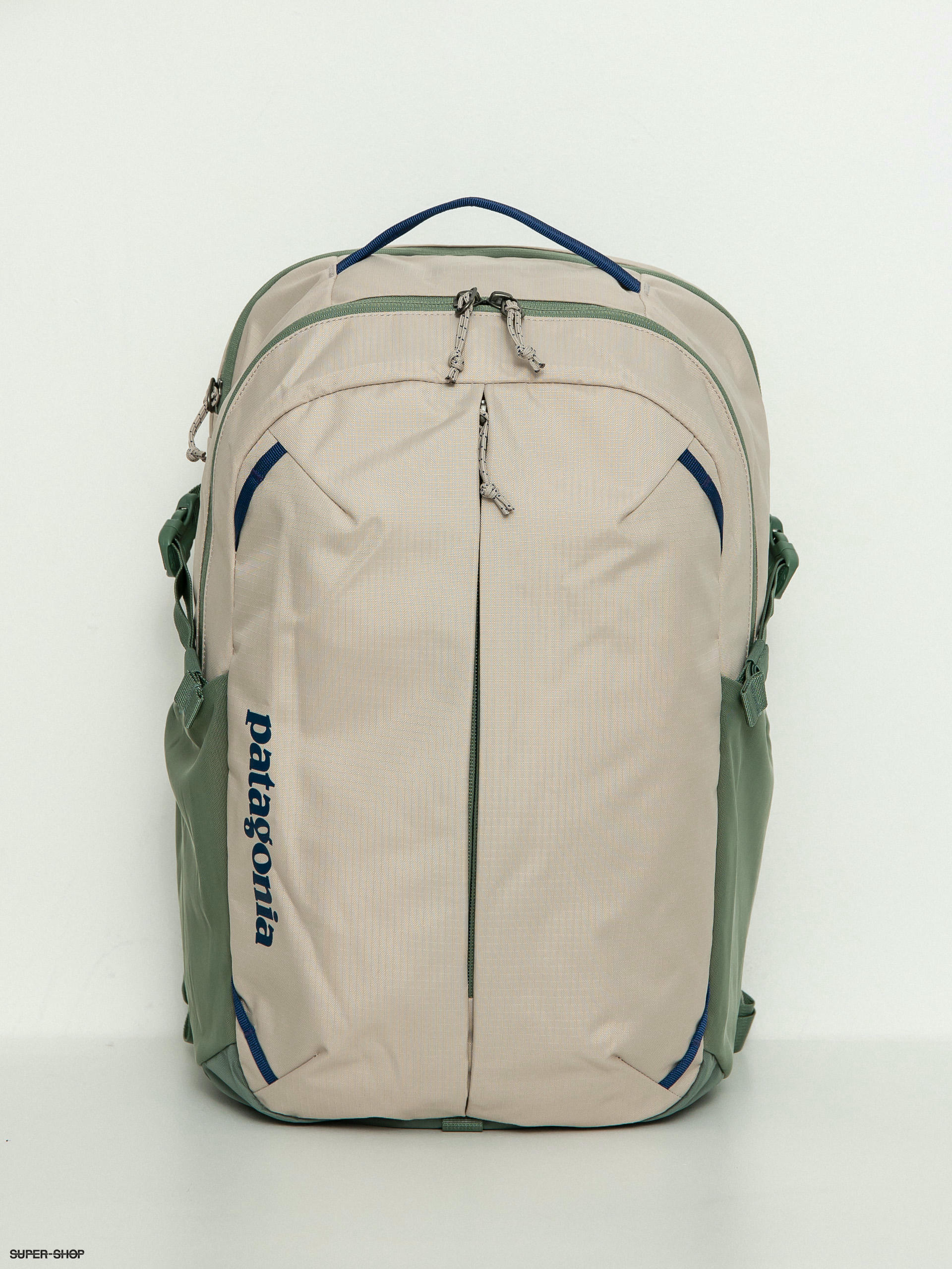 Patagonia Refugio Day Pack 26L Backpack (hemlock green)