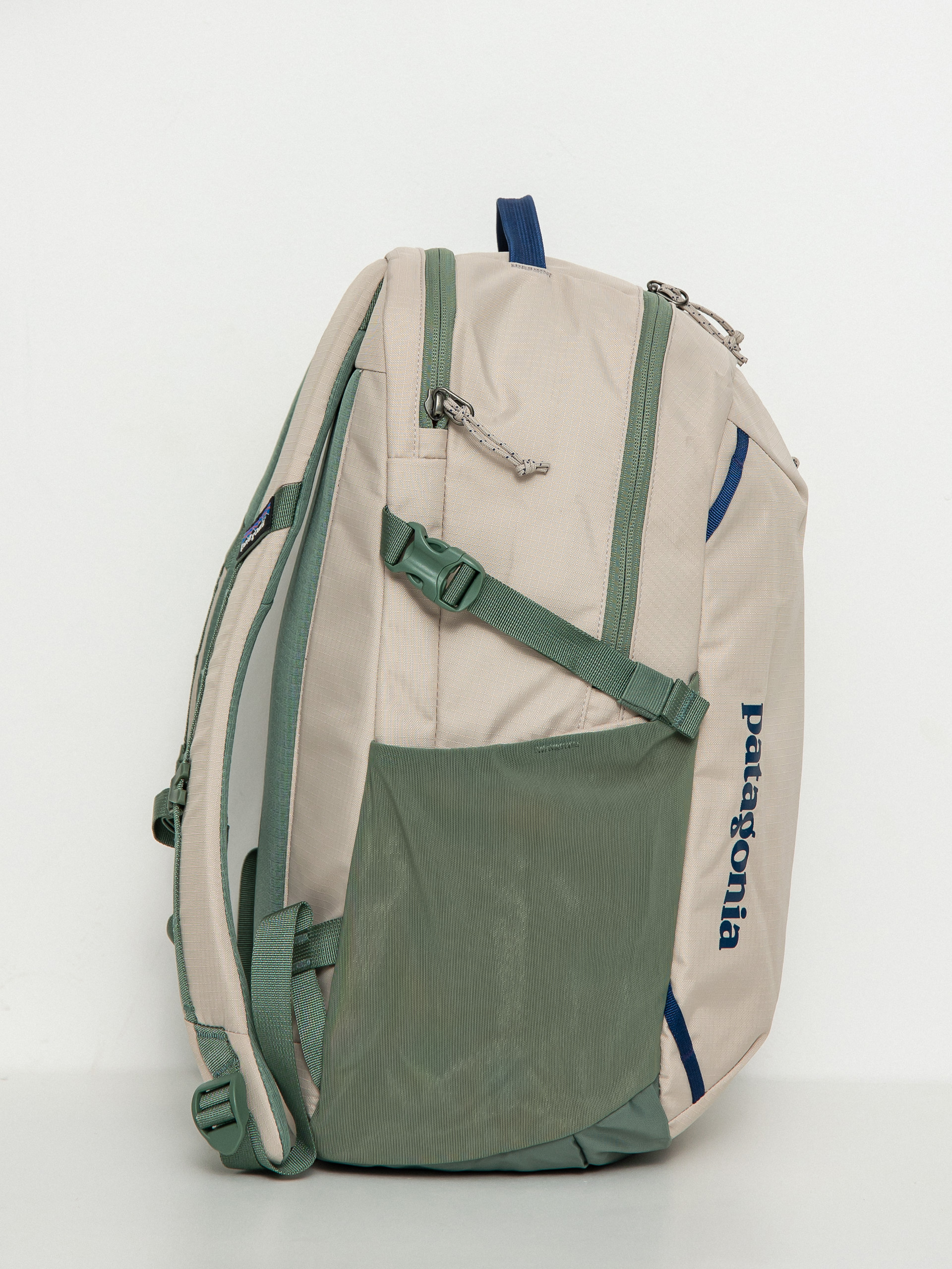 Patagonia Refugio Day Pack 26L Backpack (hemlock green)