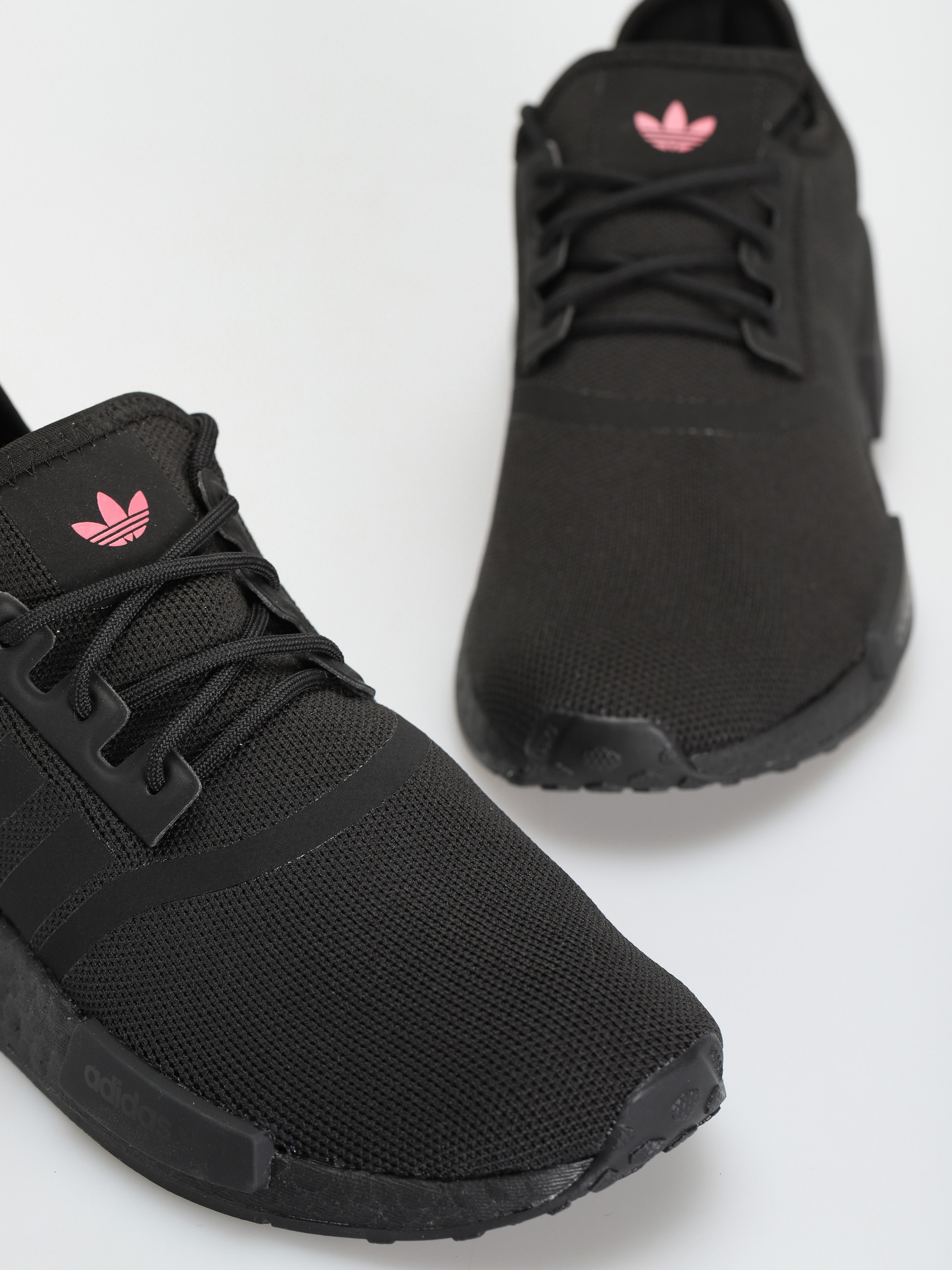 adidas Originals Nmd R1 Primeblue Schuhe Wmn (cblack/cblack/sopink)