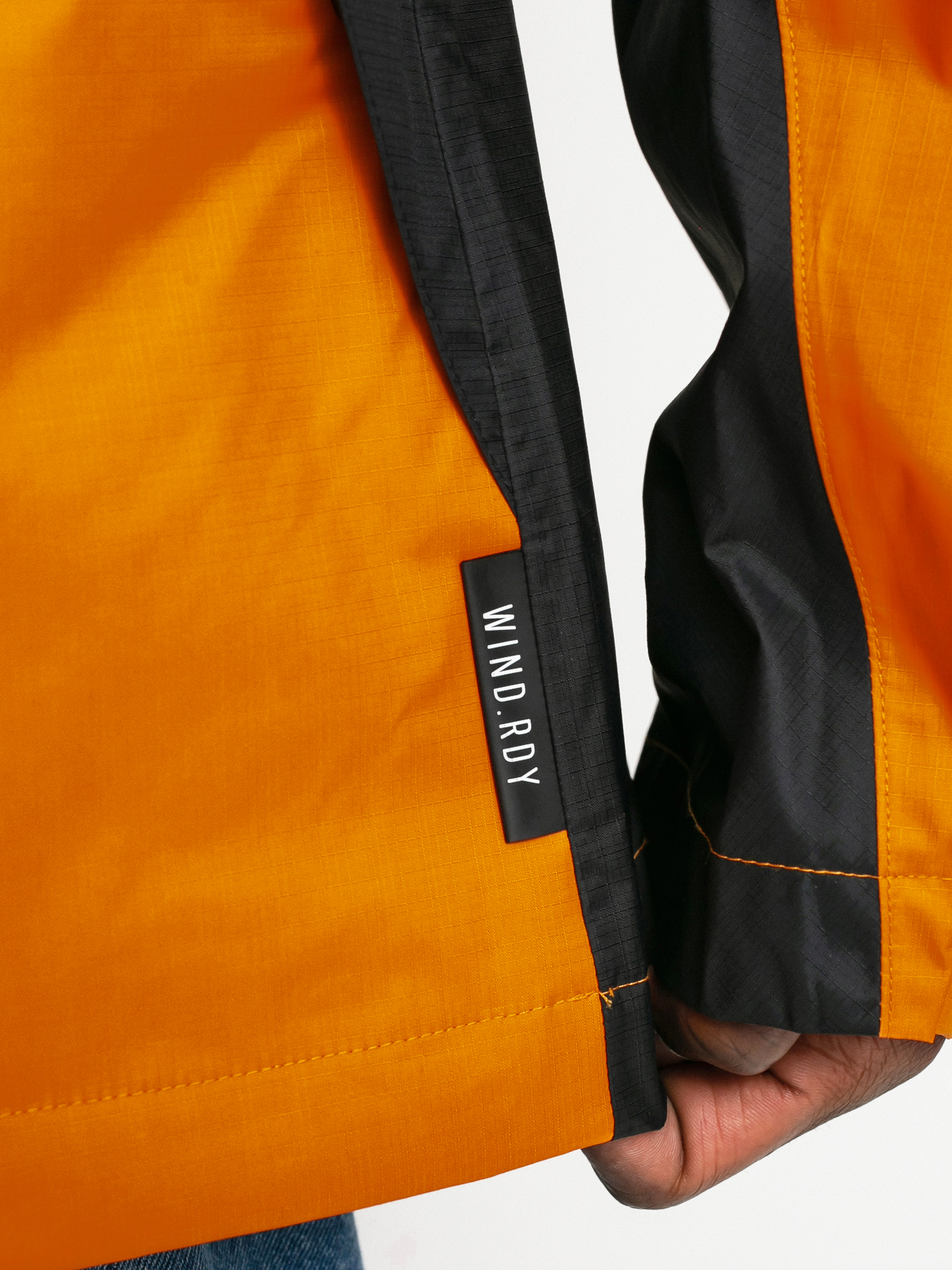 adidas Tech Shell Jacke (black/focora)