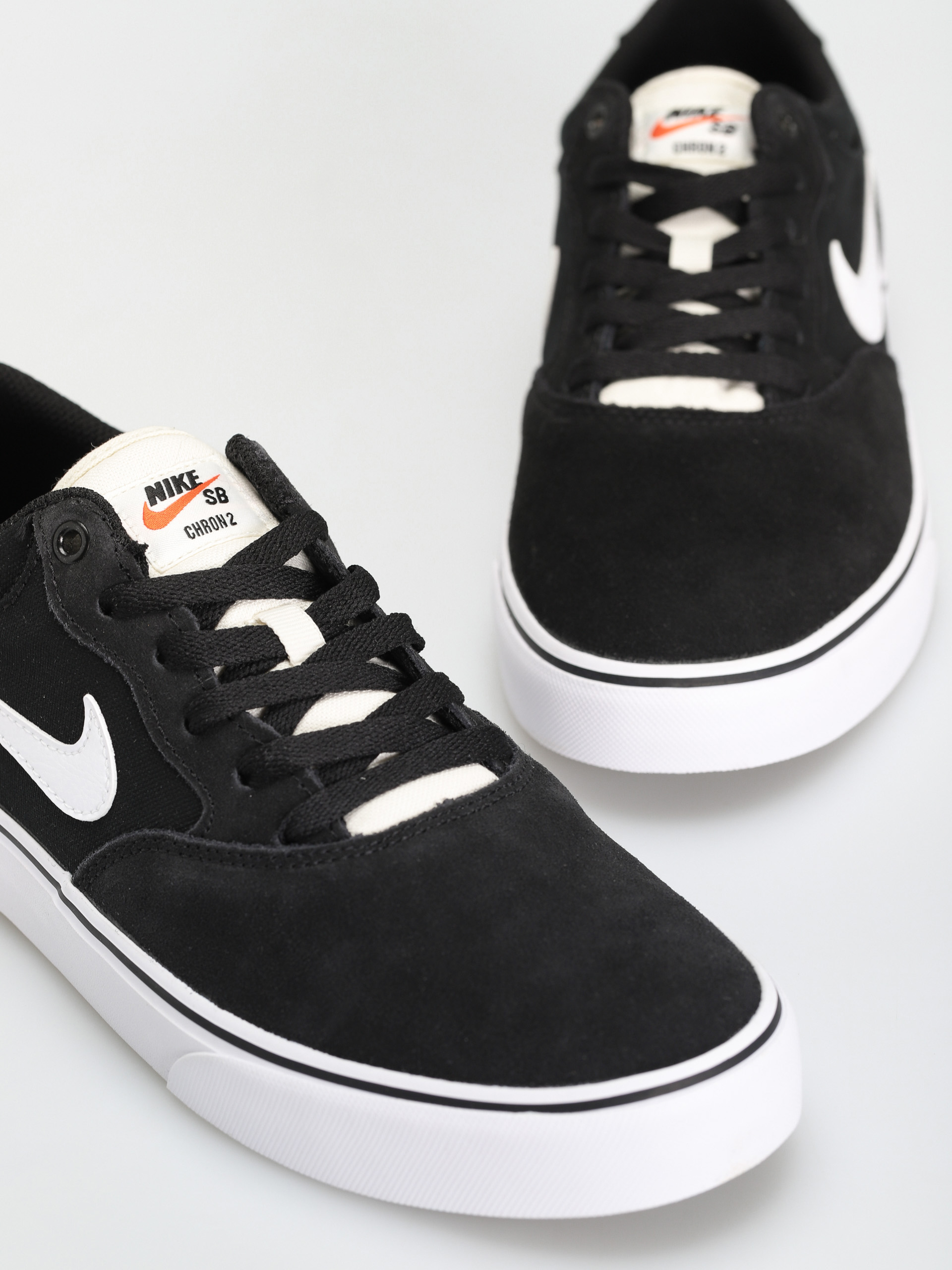 Nike SB Chron 2 Shoes (black/white black sail)