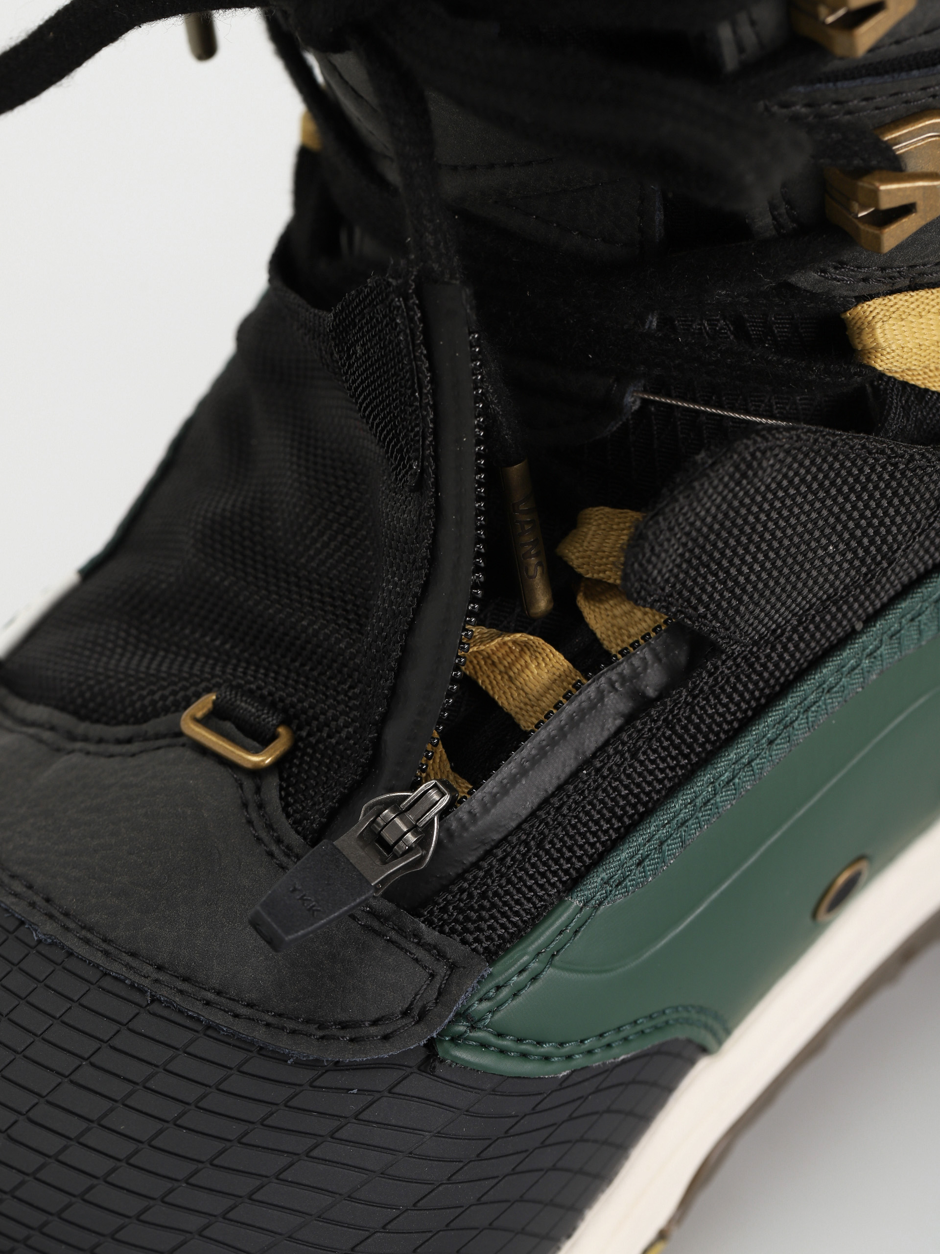 Mens Vans Infuse Snowboard boots (arthur longo green/black)