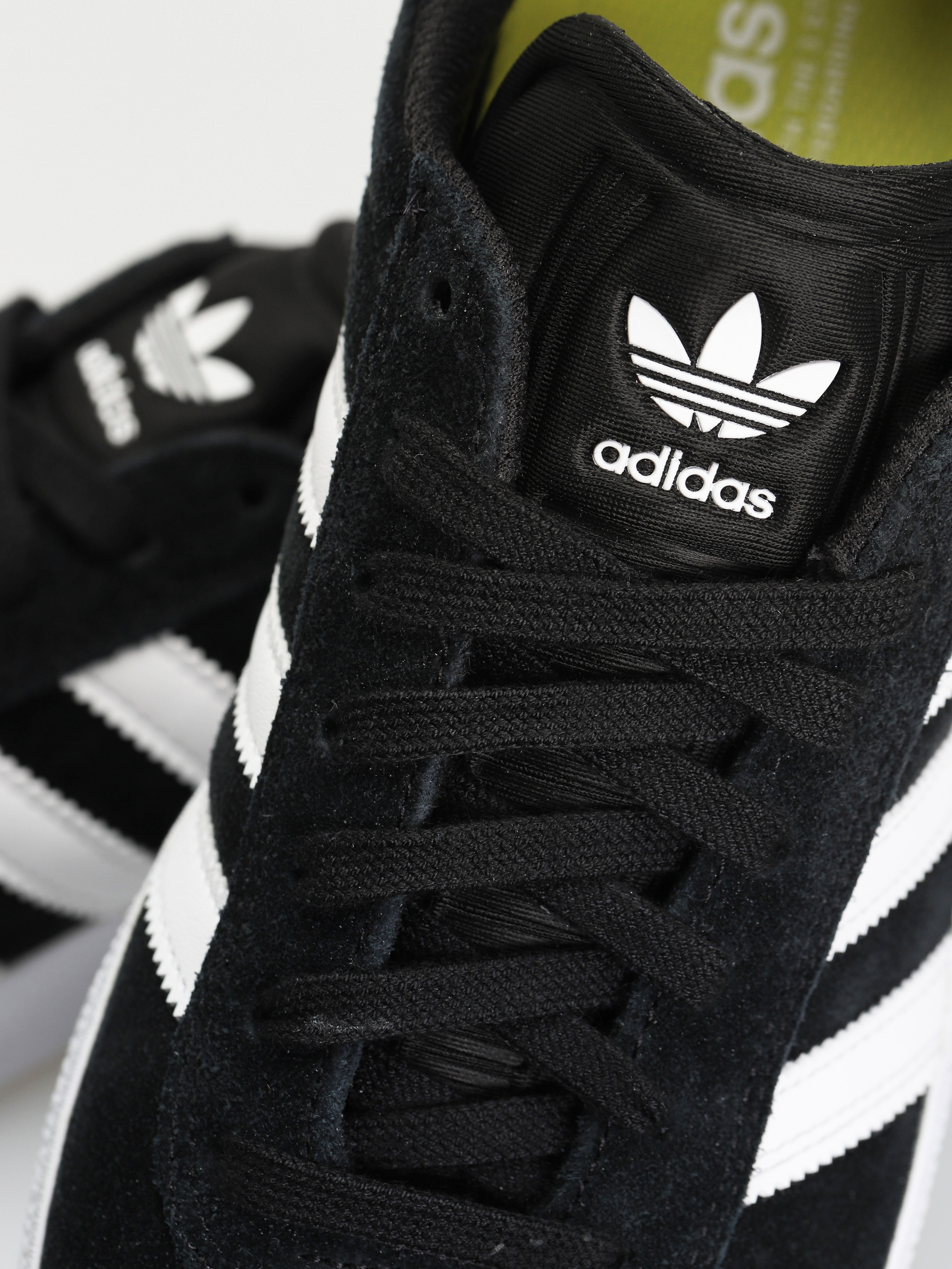adidas Gazelle ADV Shoes (cblack/ftwwht/cblack)