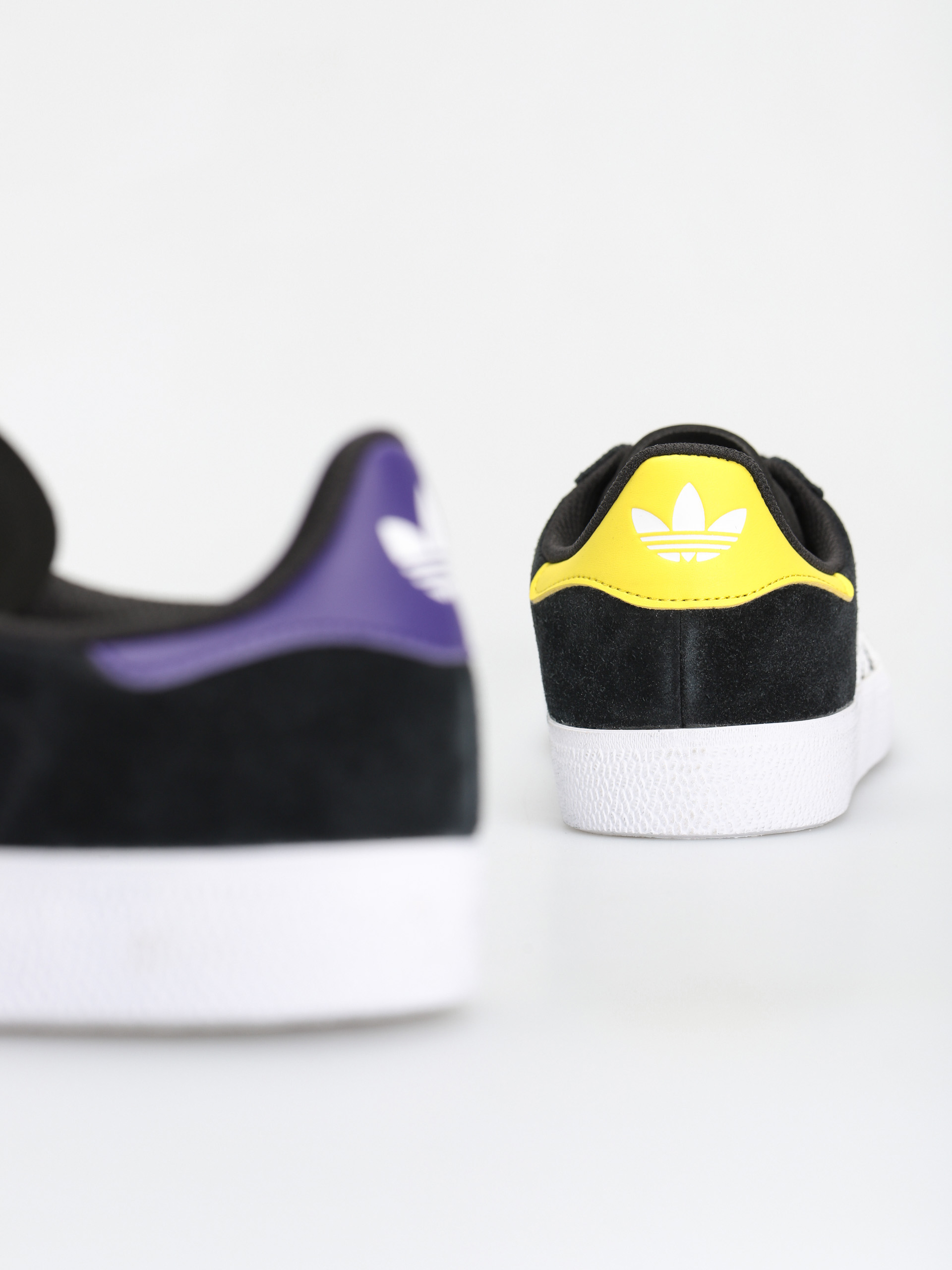 adidas Gazelle ADV Shoes (cblack/ftwwht/cblack)