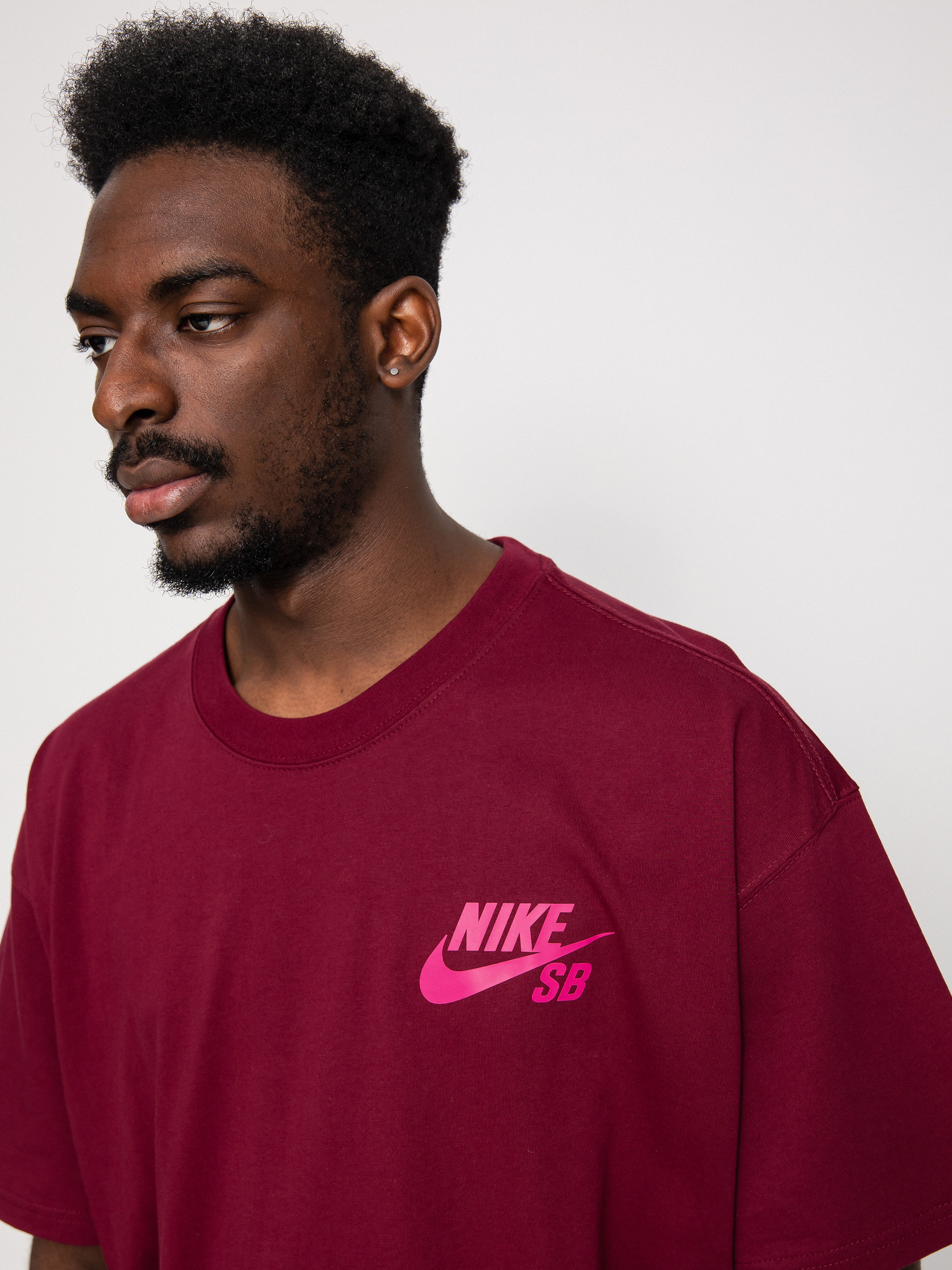 Nike SB Logo T-shirt (dark beetroot)
