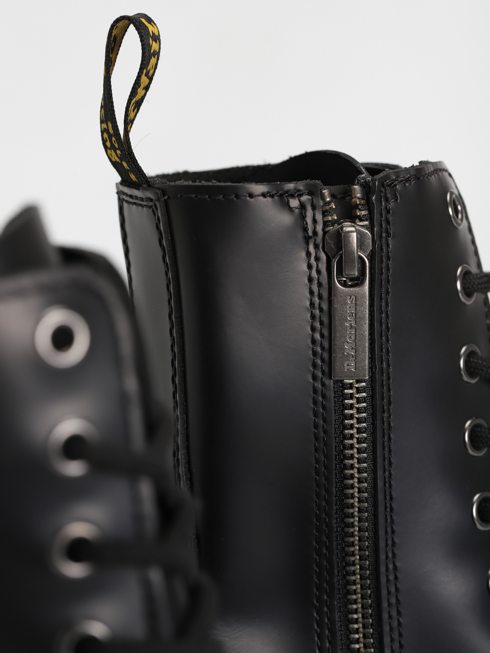 Dr. Martens Jadon Hi Schuhe Wmn (black polished smooth)