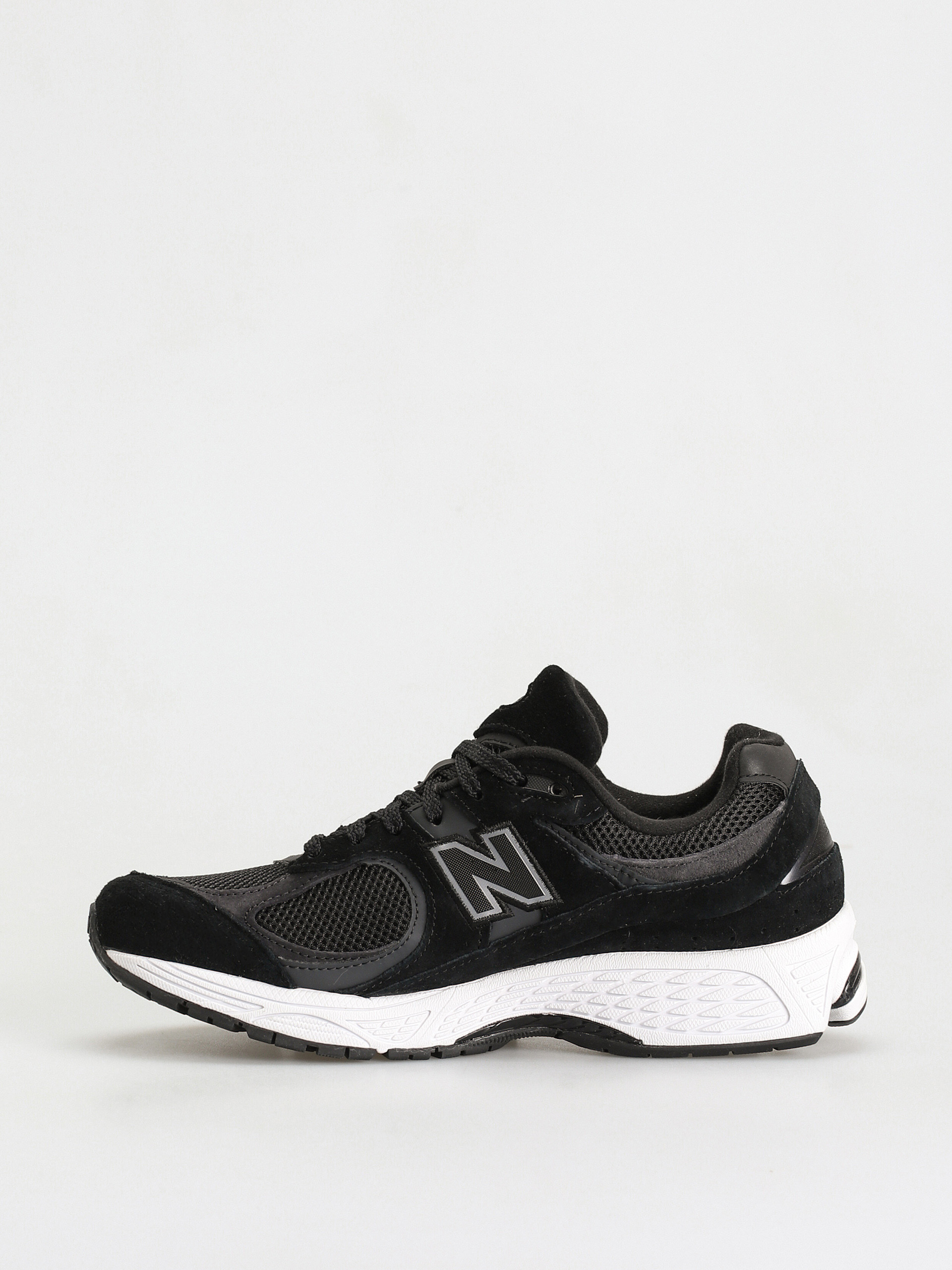 New Balance 2002 Shoes (black)