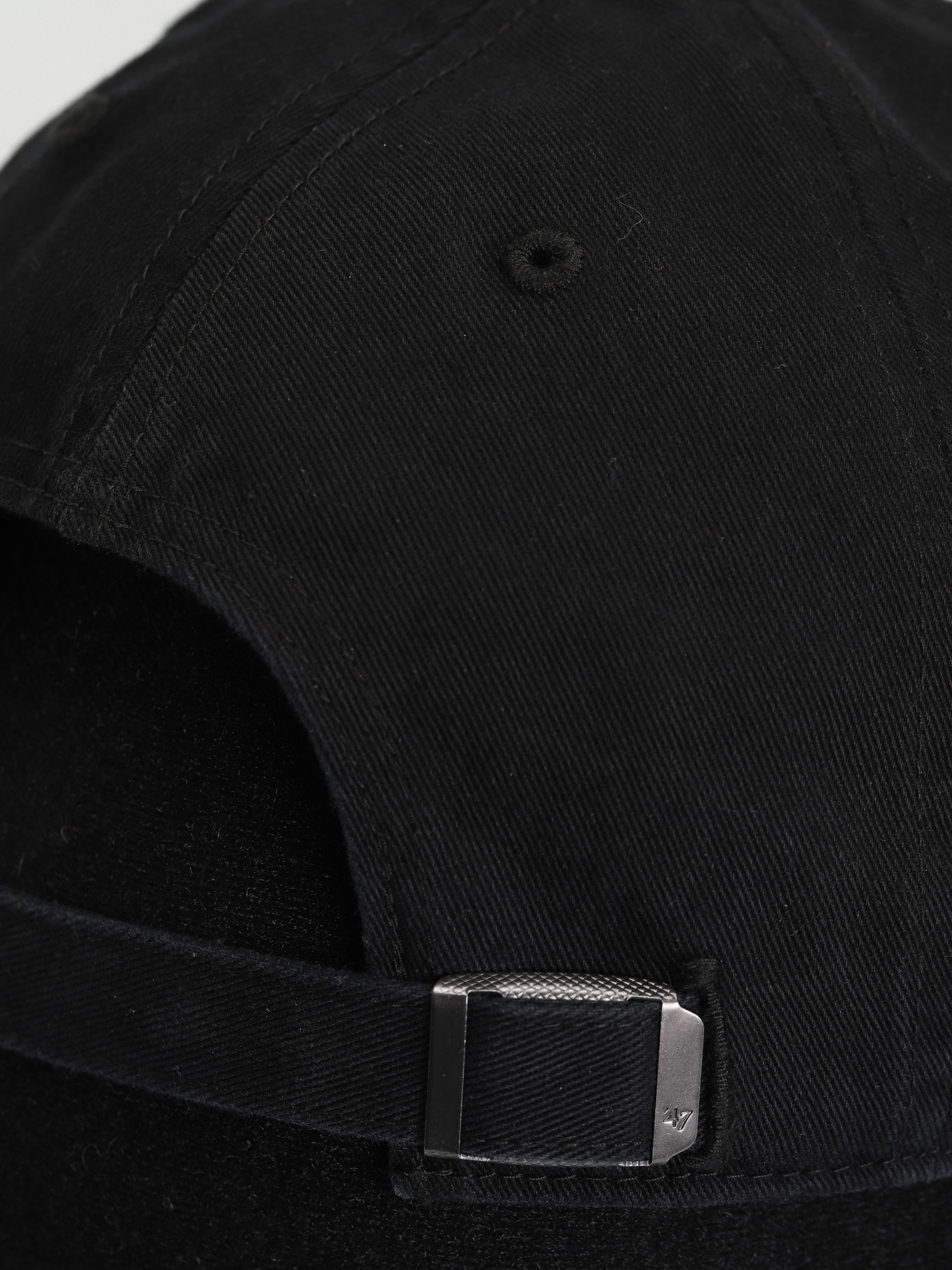 47 Brand Holiday Base Runner Skeleton 47 Clean Up Cap (black)