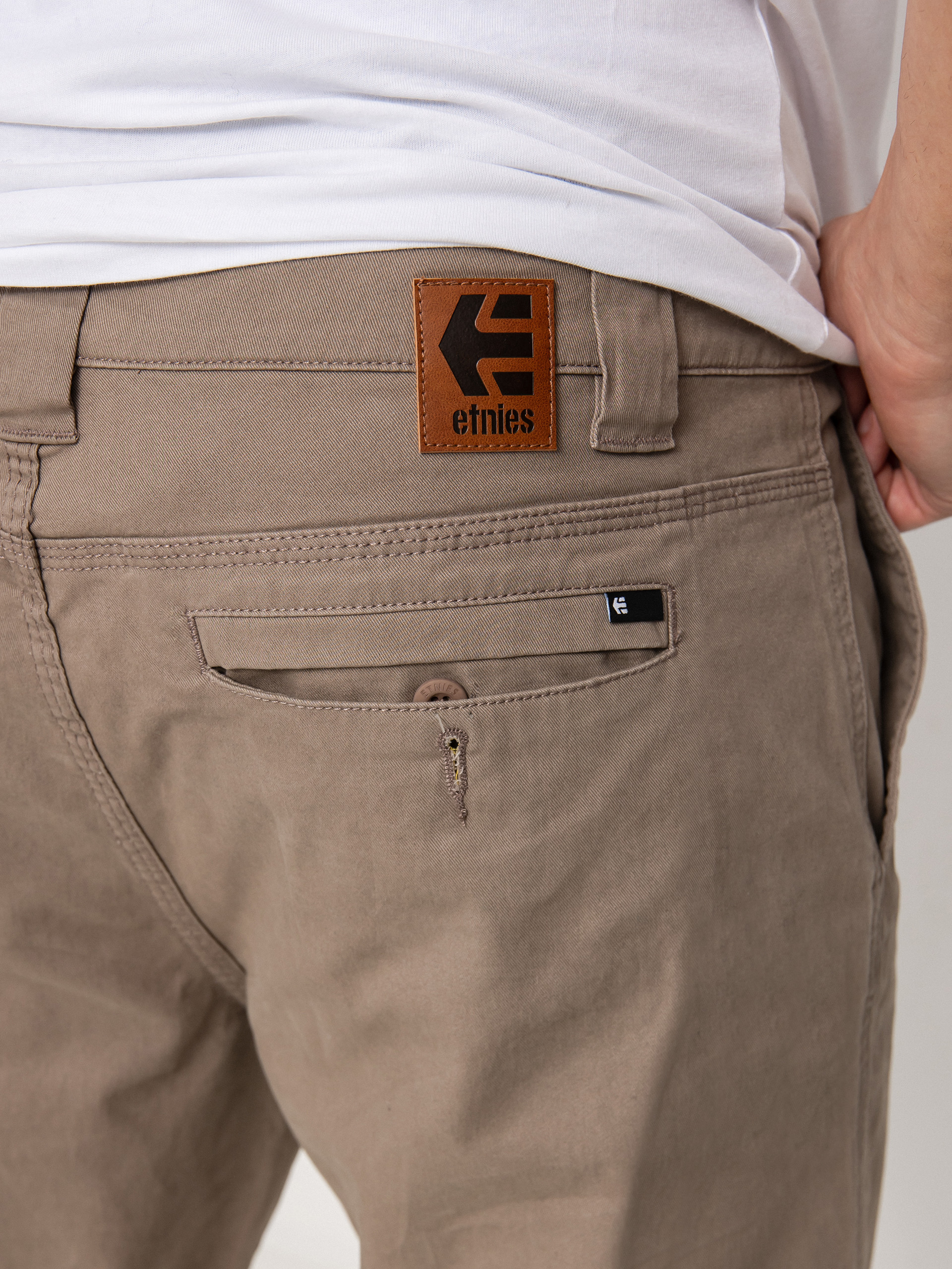 Etnies Classic Chino Pants (putty)