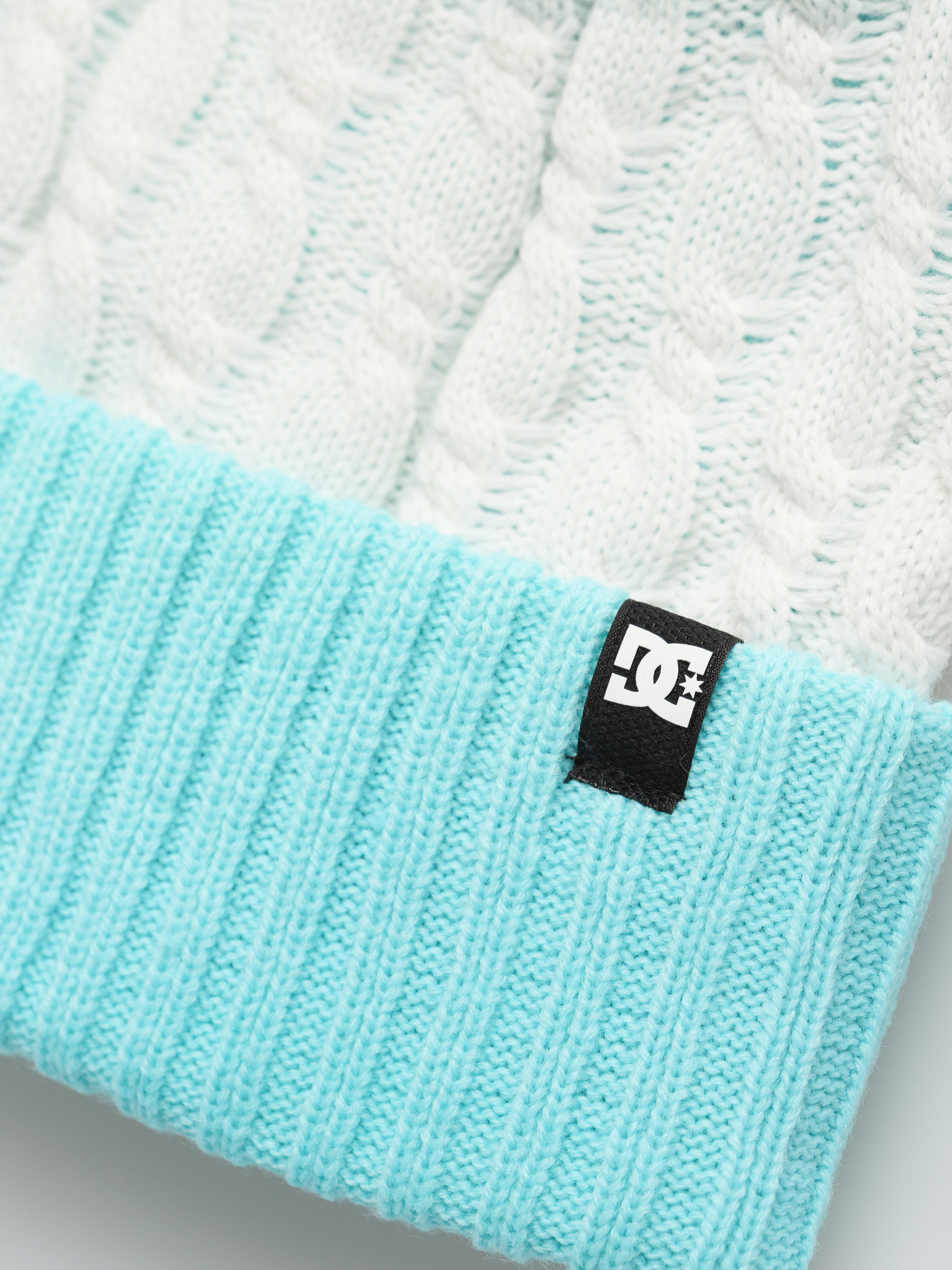 DC Luxe Beanie Wmn (blue radiance)