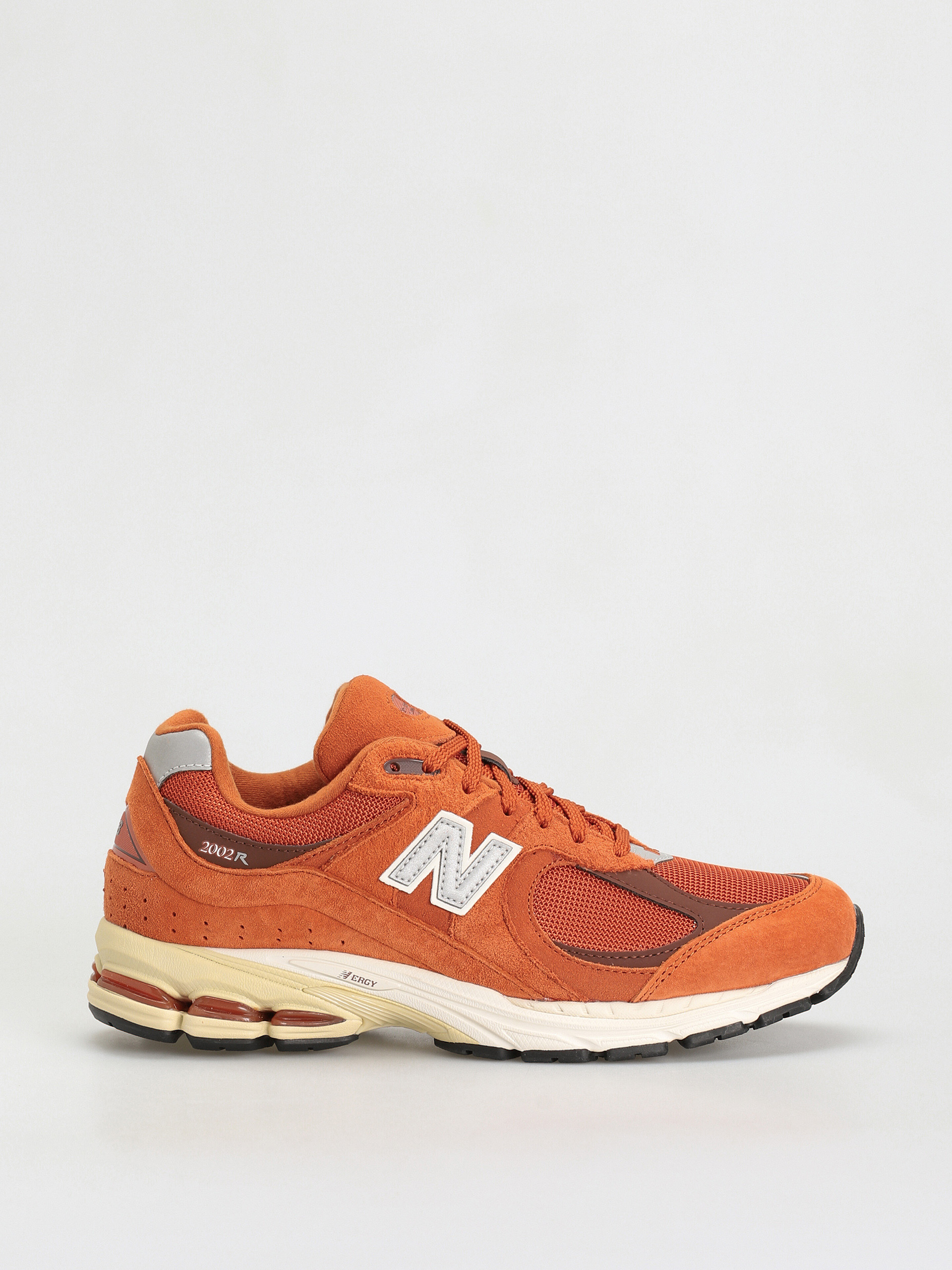 New Balance 2002 Shoes (brown)