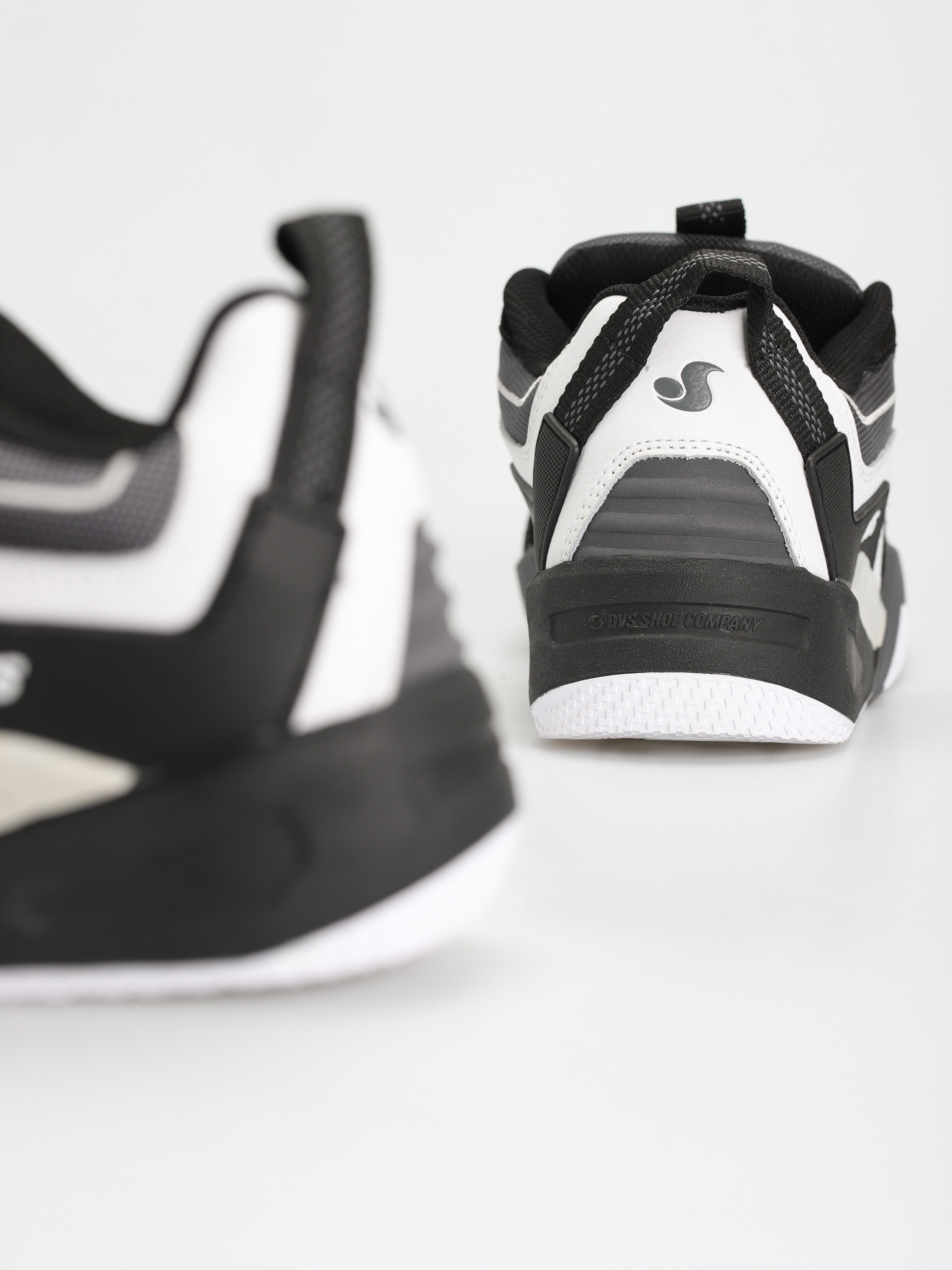 DVS Devious Shoes (black charcoal white suede)