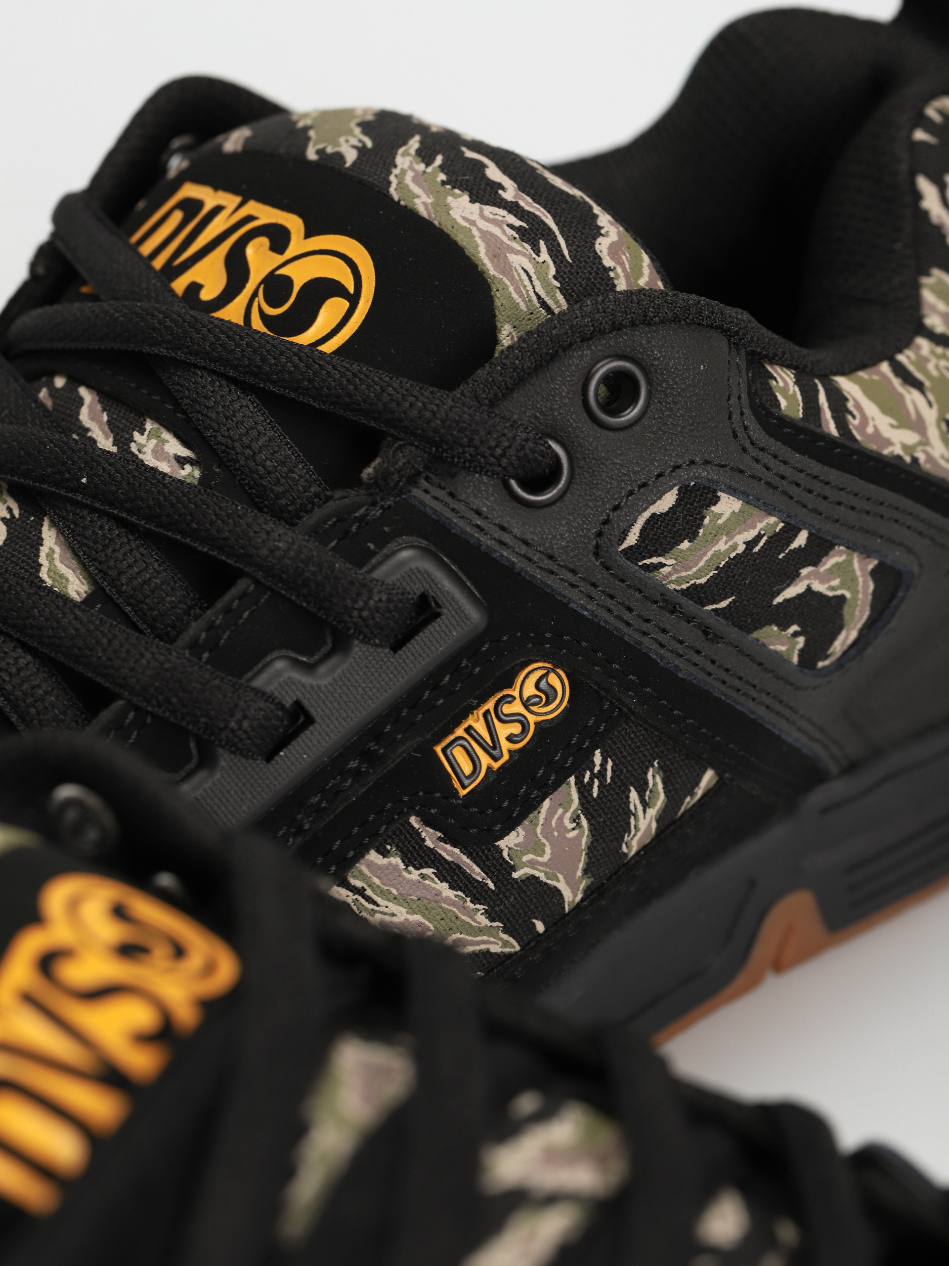 DVS Comanche Shoes (black jungle camo nubuck)