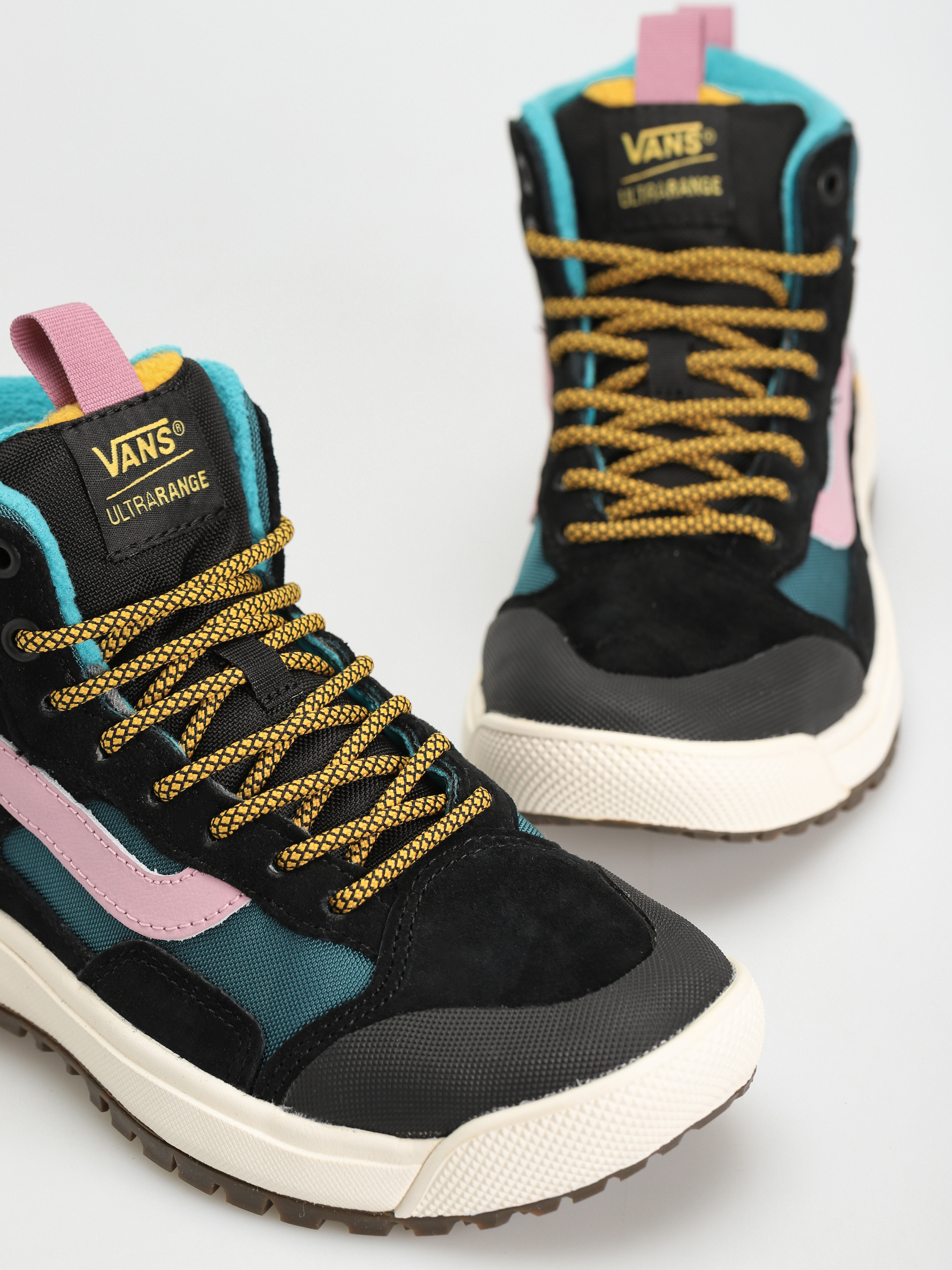 Vans Ultrarange Exo Hi MTE 1 Shoes (pop color black/multi)