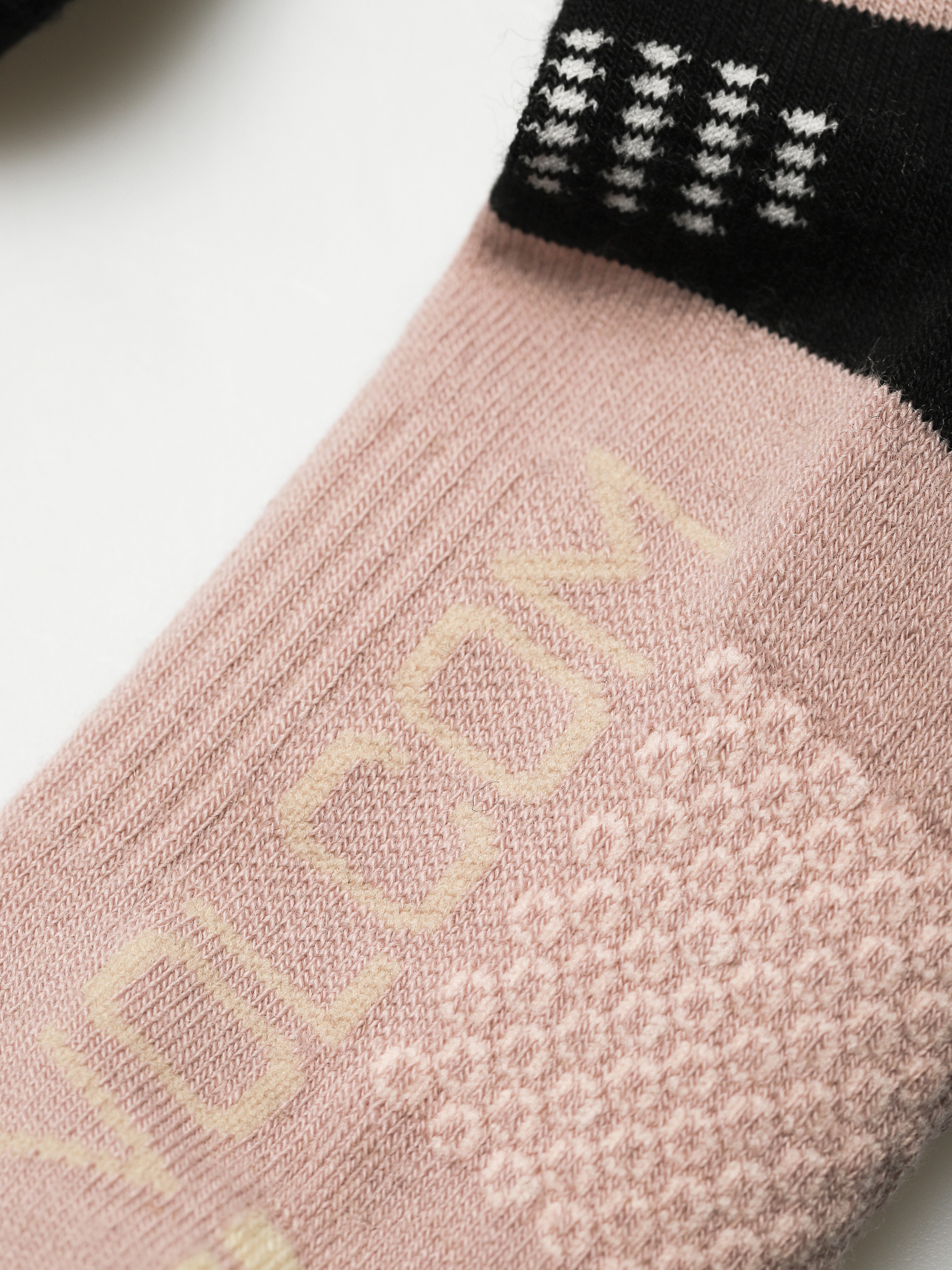 Volcom Tundra Socks Wmn (amethyst smoke)