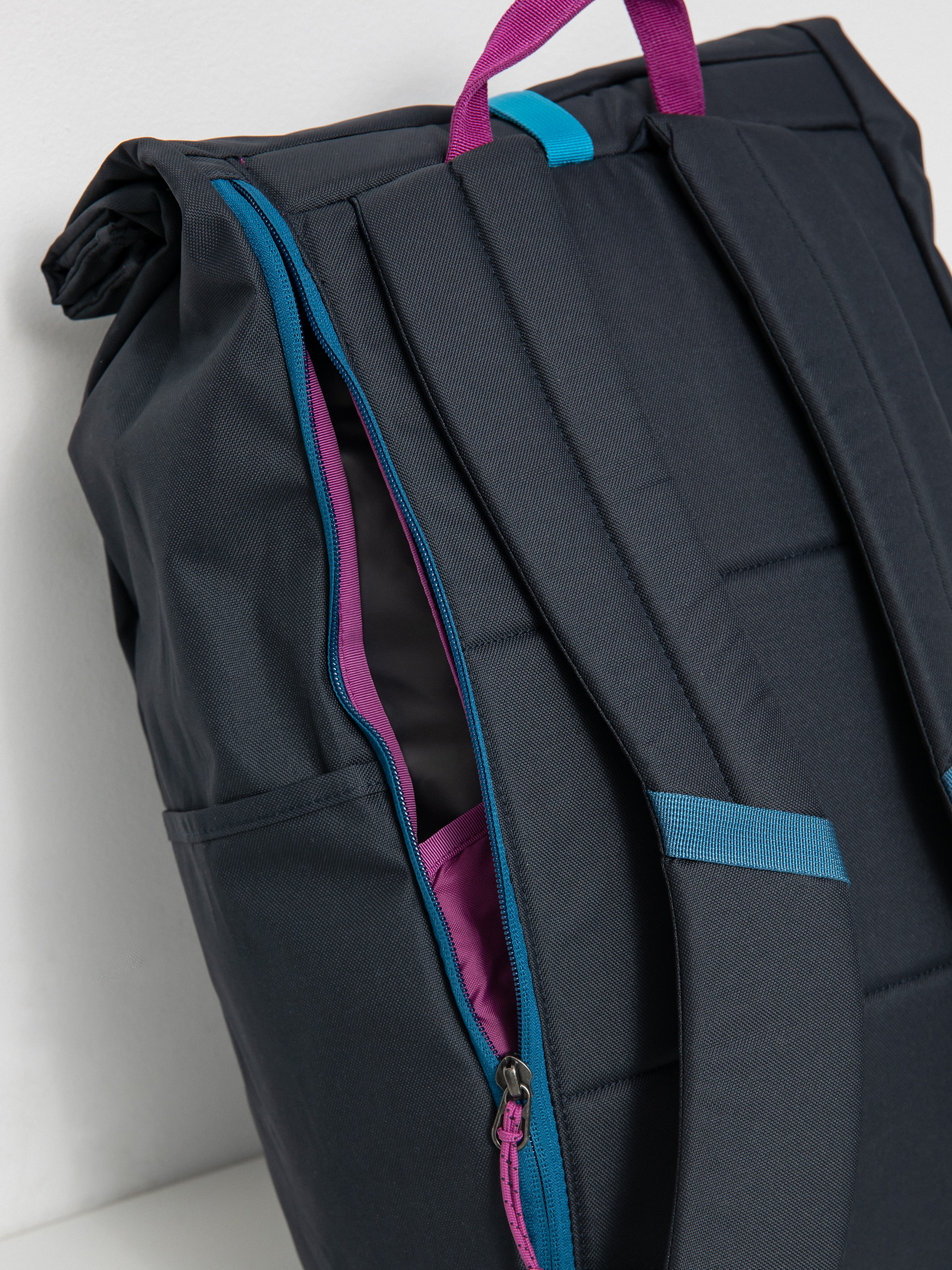 Patagonia Arbor Roll Top Backpack (pitch blue)