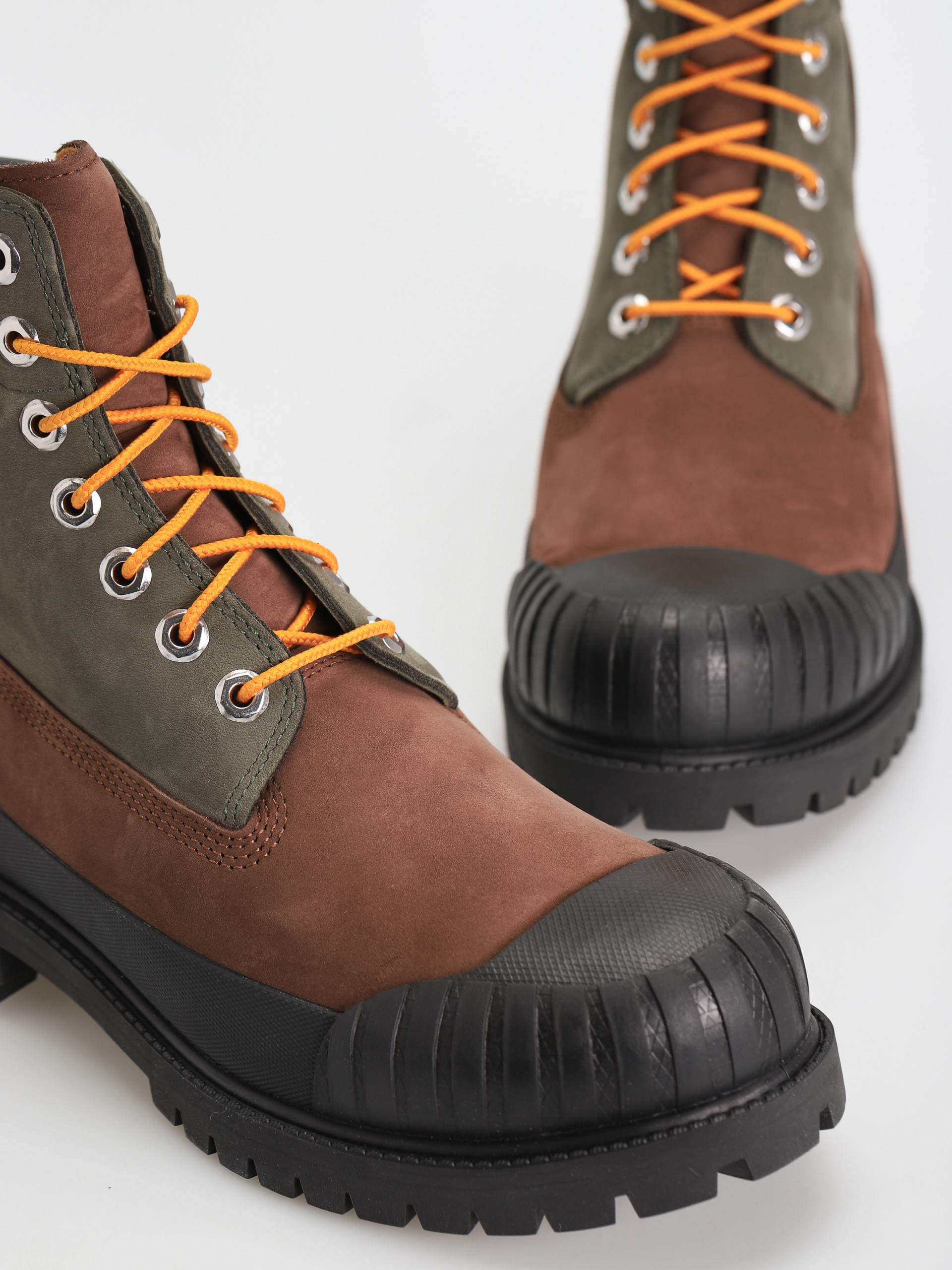 Timberland 6 Premium Rubber Toe Wp Shoes (medium brown nubuck)