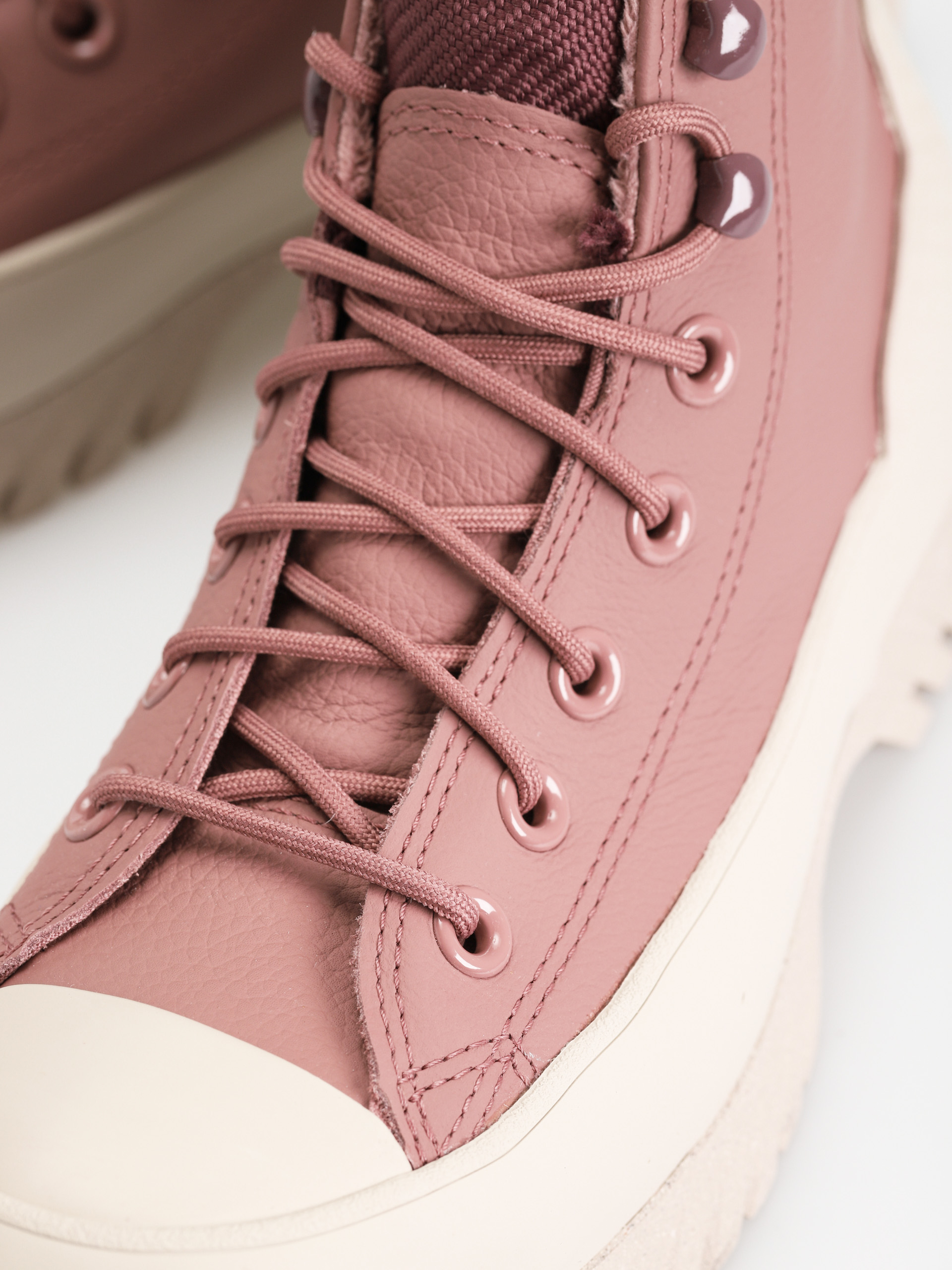 Converse Chuck Taylor All Star Lugged 2.0 CC Hi Shoes (saddle/dark wine)