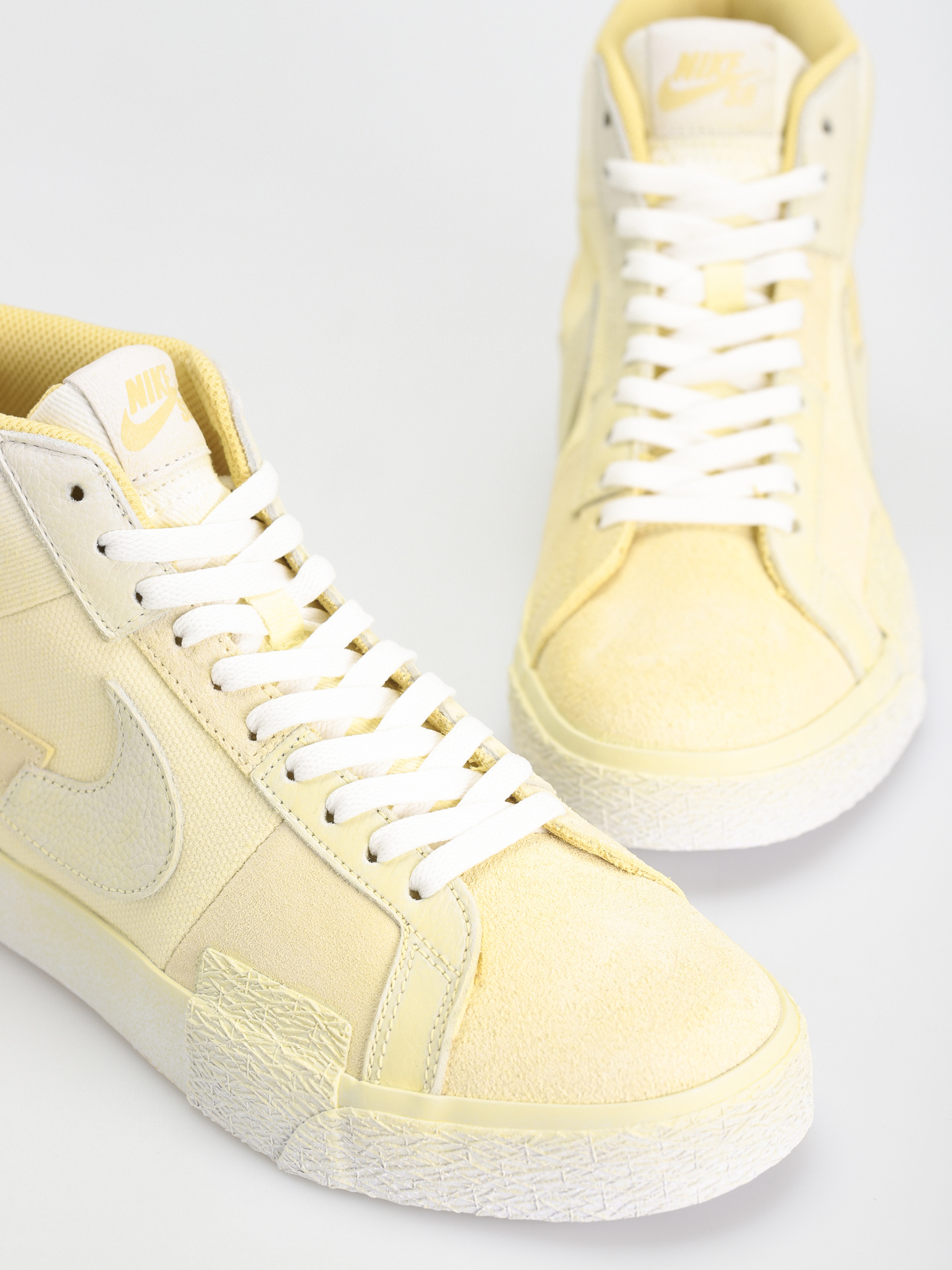 Nike SB Zoom Blazer Mid Prm Shoes (lemon wash/lemon wash lemon wash white)