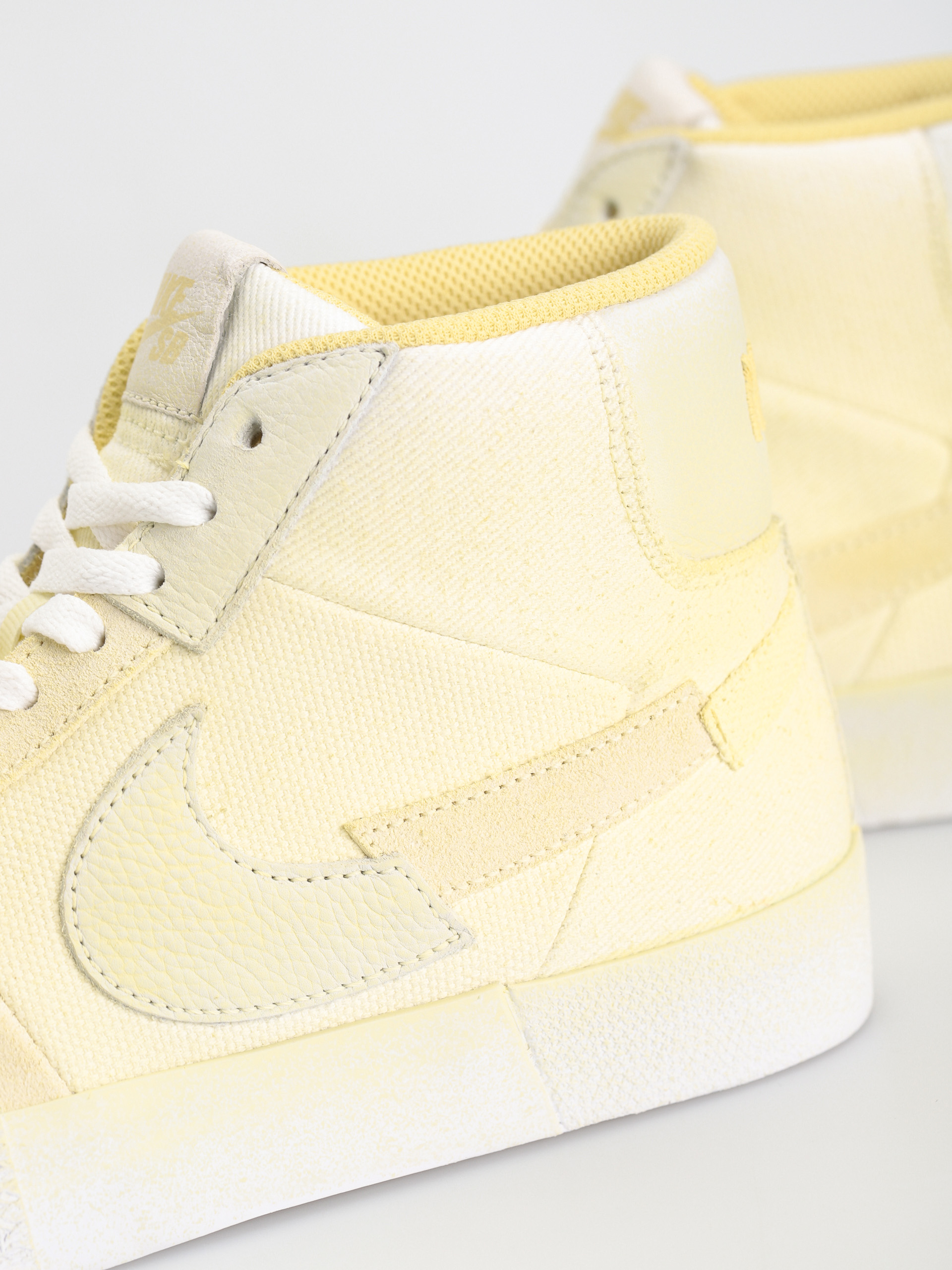 Nike SB Zoom Blazer Mid Prm Shoes (lemon wash/lemon wash lemon wash white)
