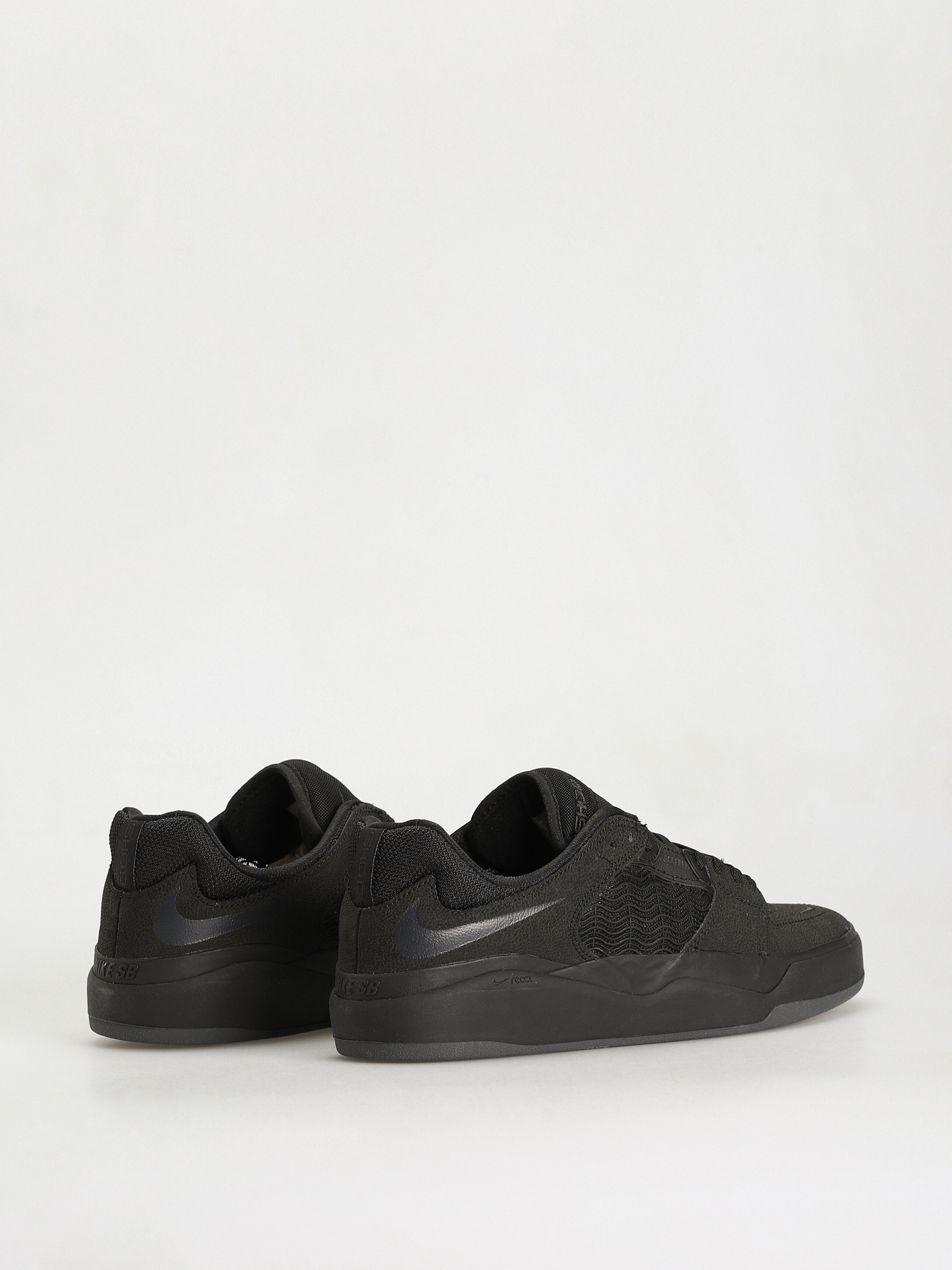 Nike SB Ishod Prm Shoes (black/black black black)