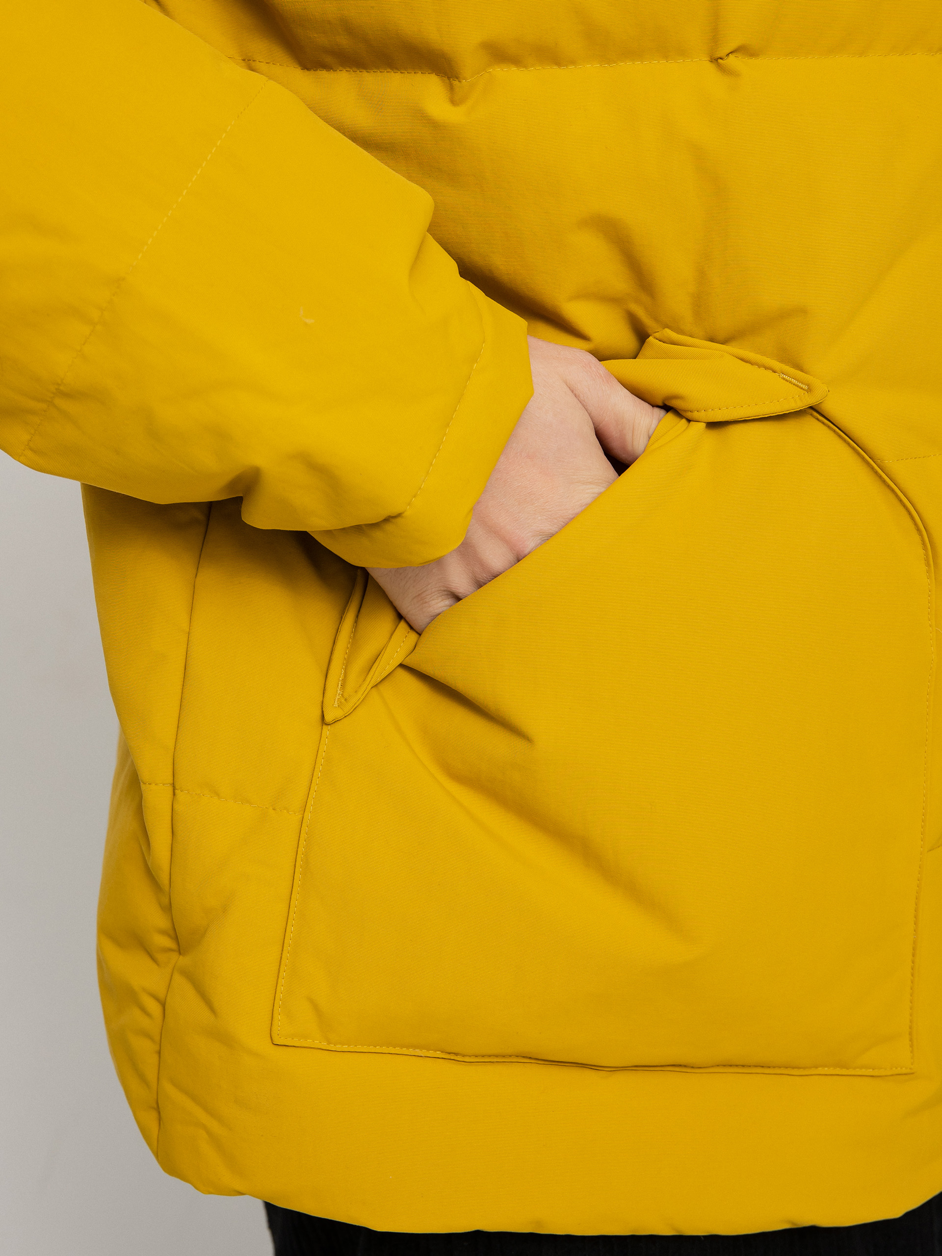 Patagonia Downdrift Jacket (cabin gold)