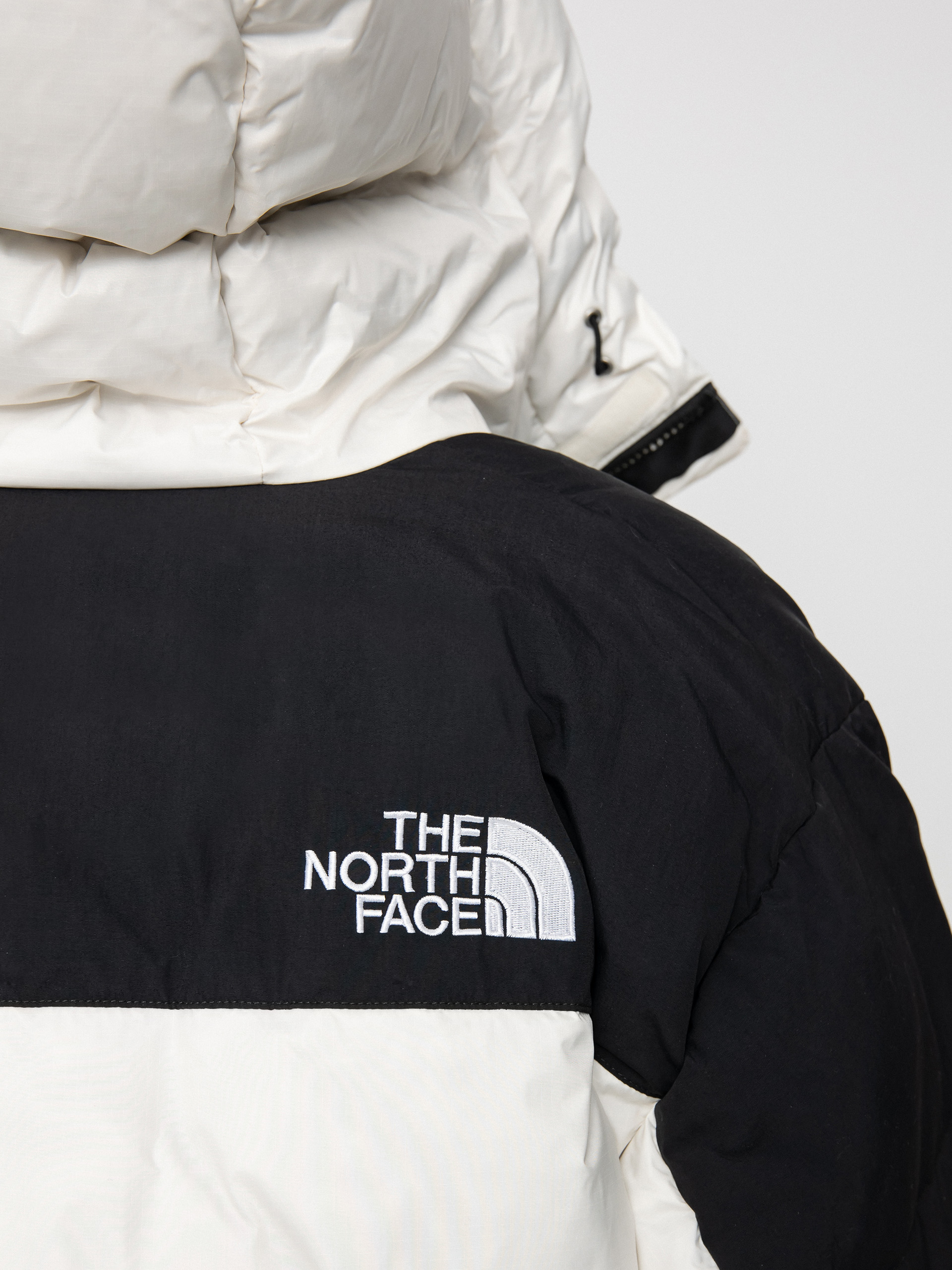 The North Face Hmlyn Down Parka Jacket (gardenia white)