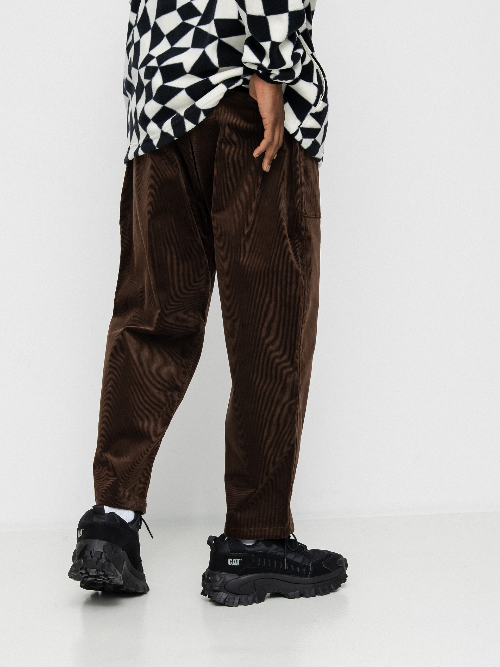 Gramicci Corduroy Loose Tapered Pants (dark brown)