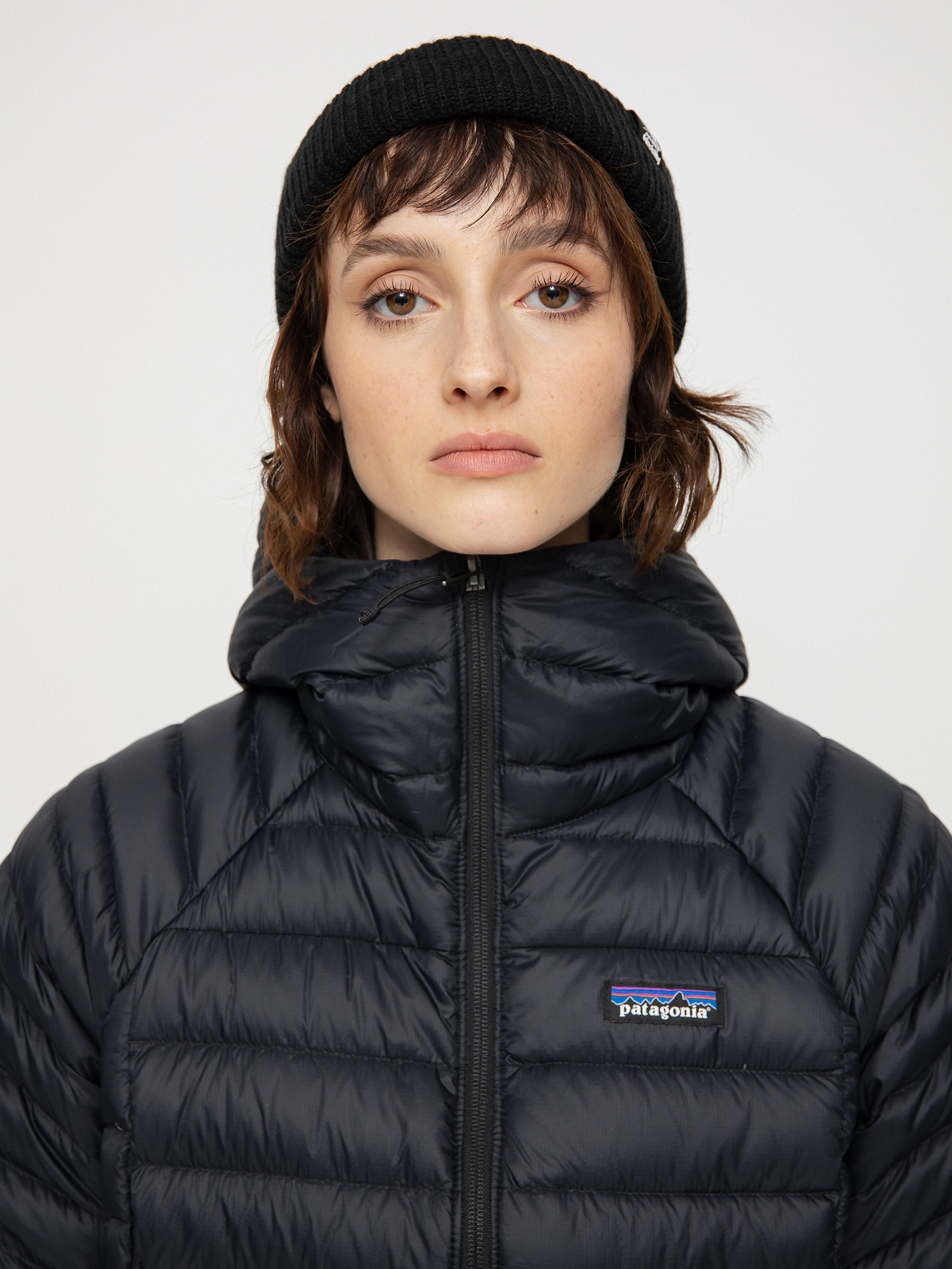 Patagonia Down Sweater Hoody Jacket Wmn (black)
