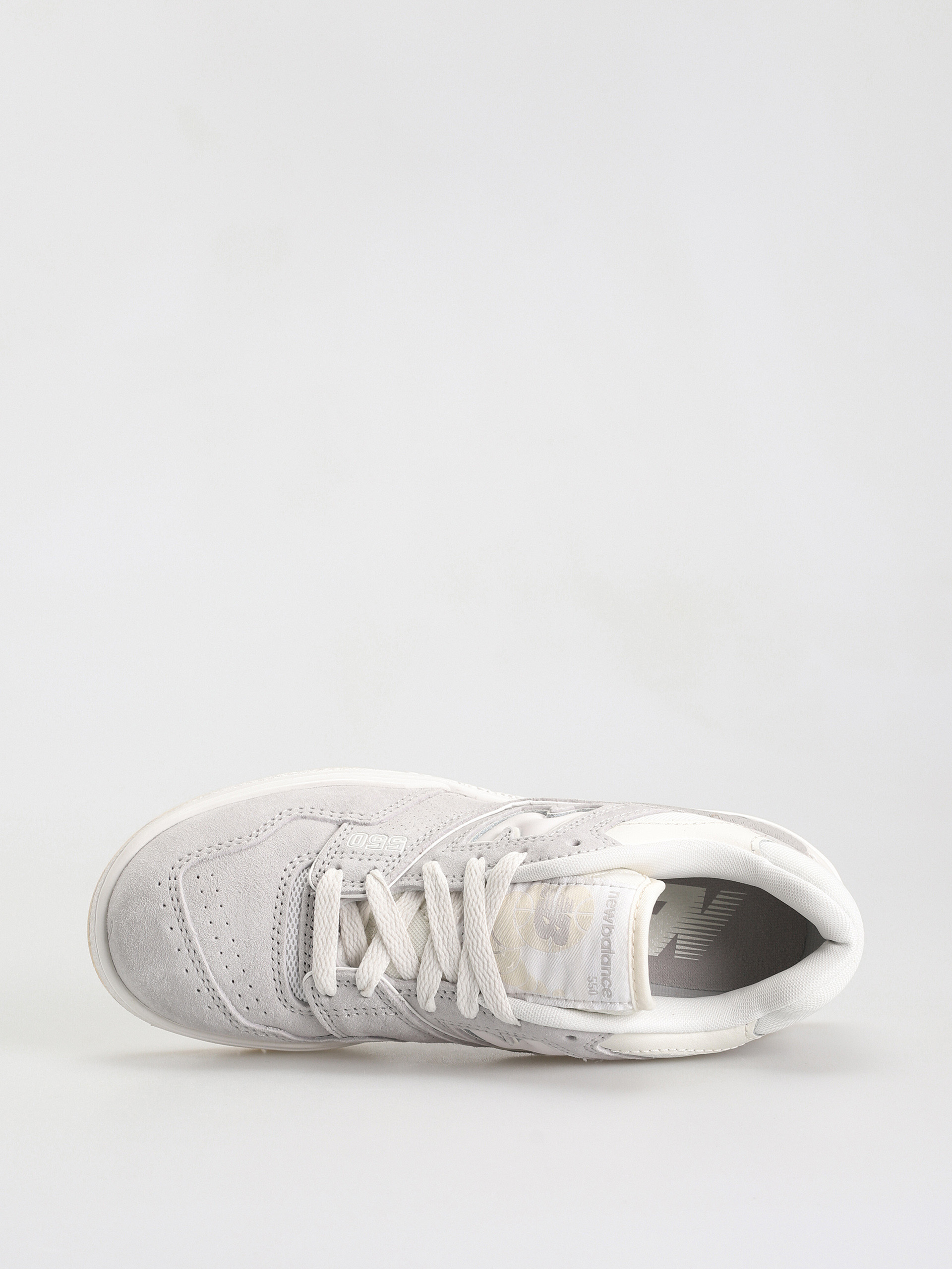 New Balance 550 Shoes (grey suede)