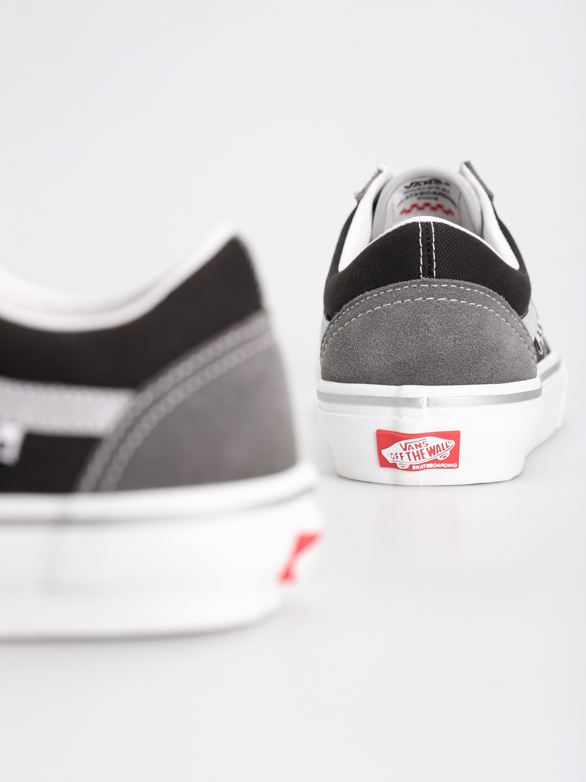 Vans Skate Old Skool Shoes (reflective black/grey)