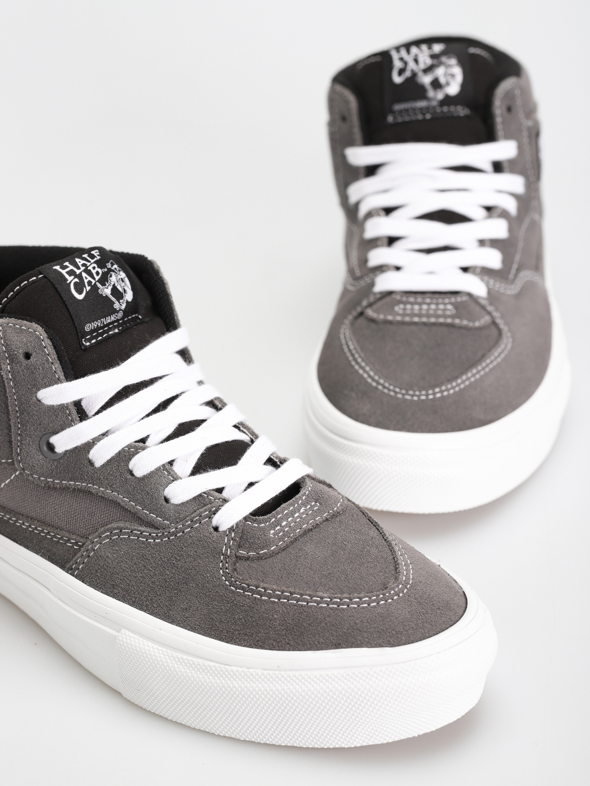 Vans Skate Half Cab Shoes (grey/white)
