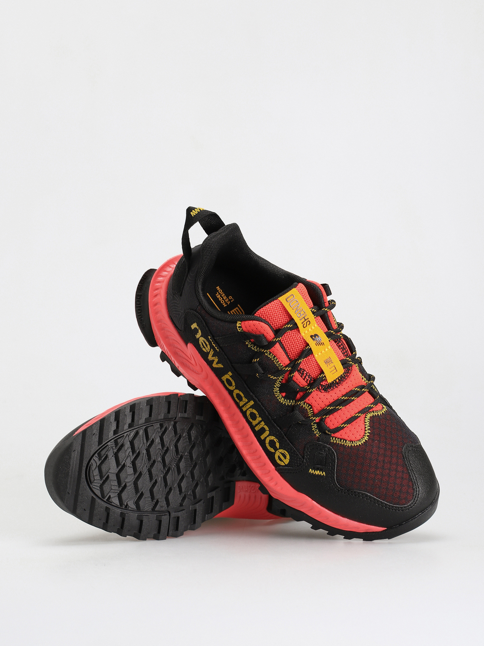 New Balance Shando Shoes (black/red)