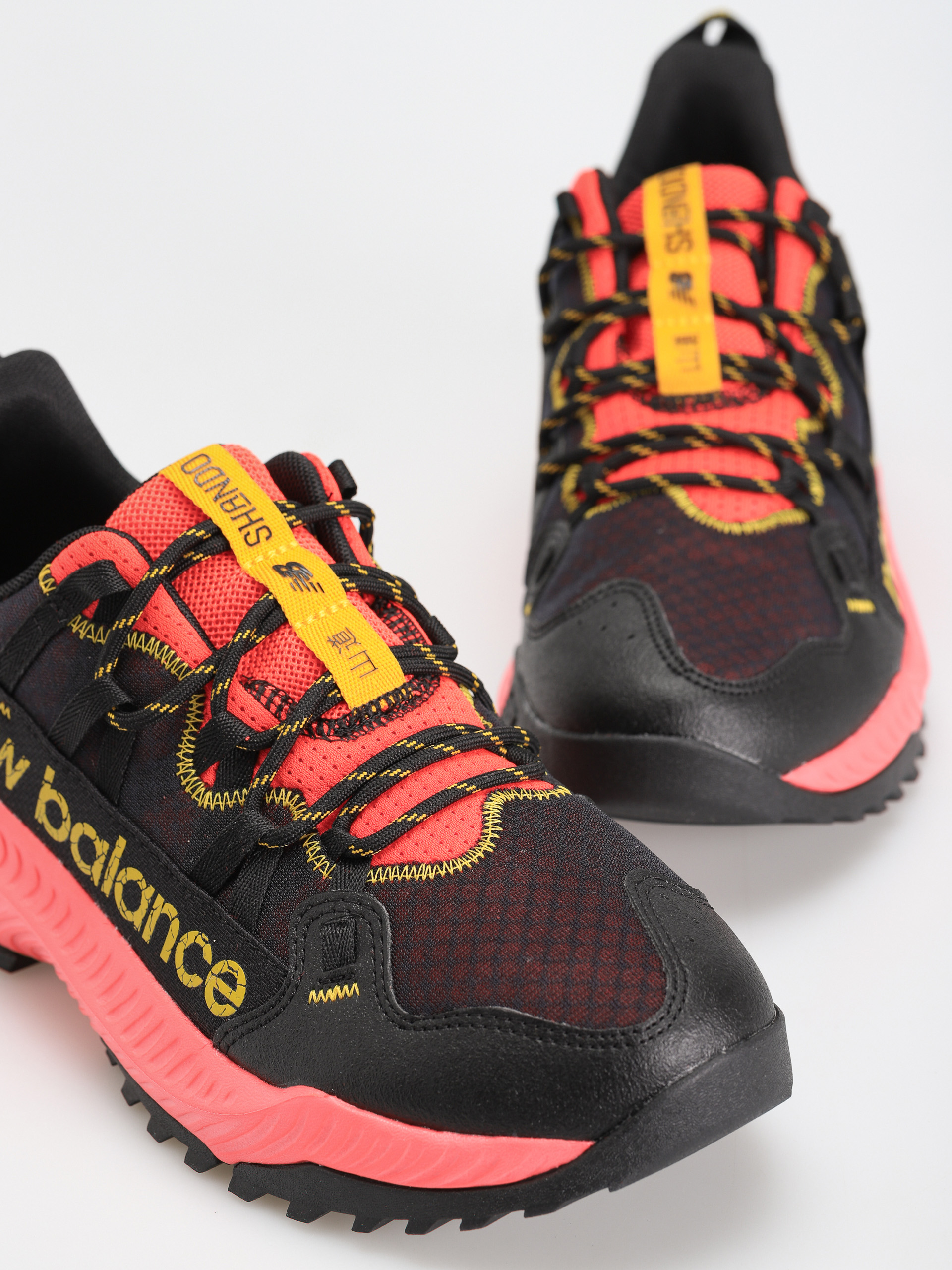New Balance Shando Shoes (black/red)