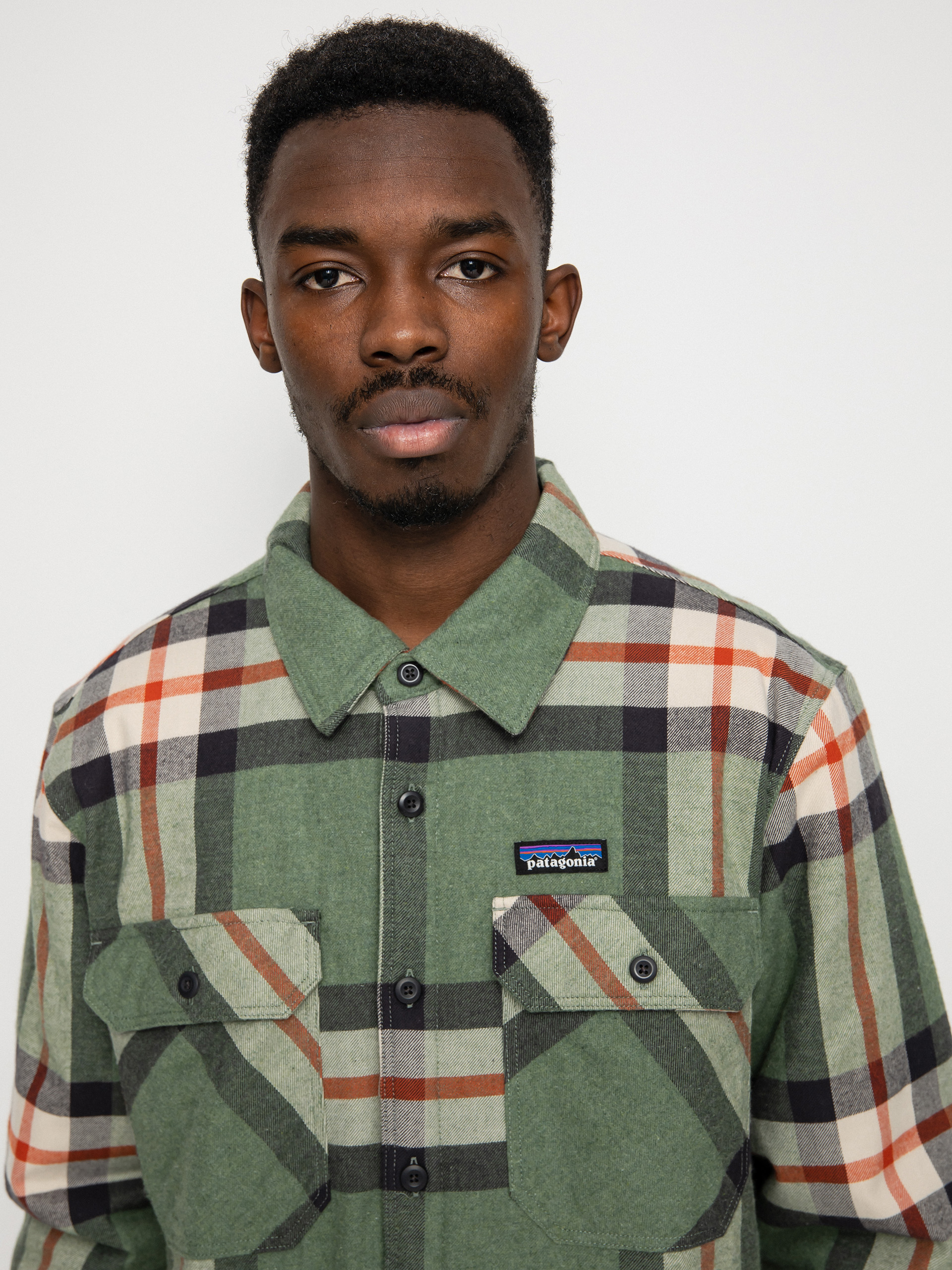 Patagonia Insulated Organic Cotton Fjord Flannel Jacket (forestry/hemlock green)