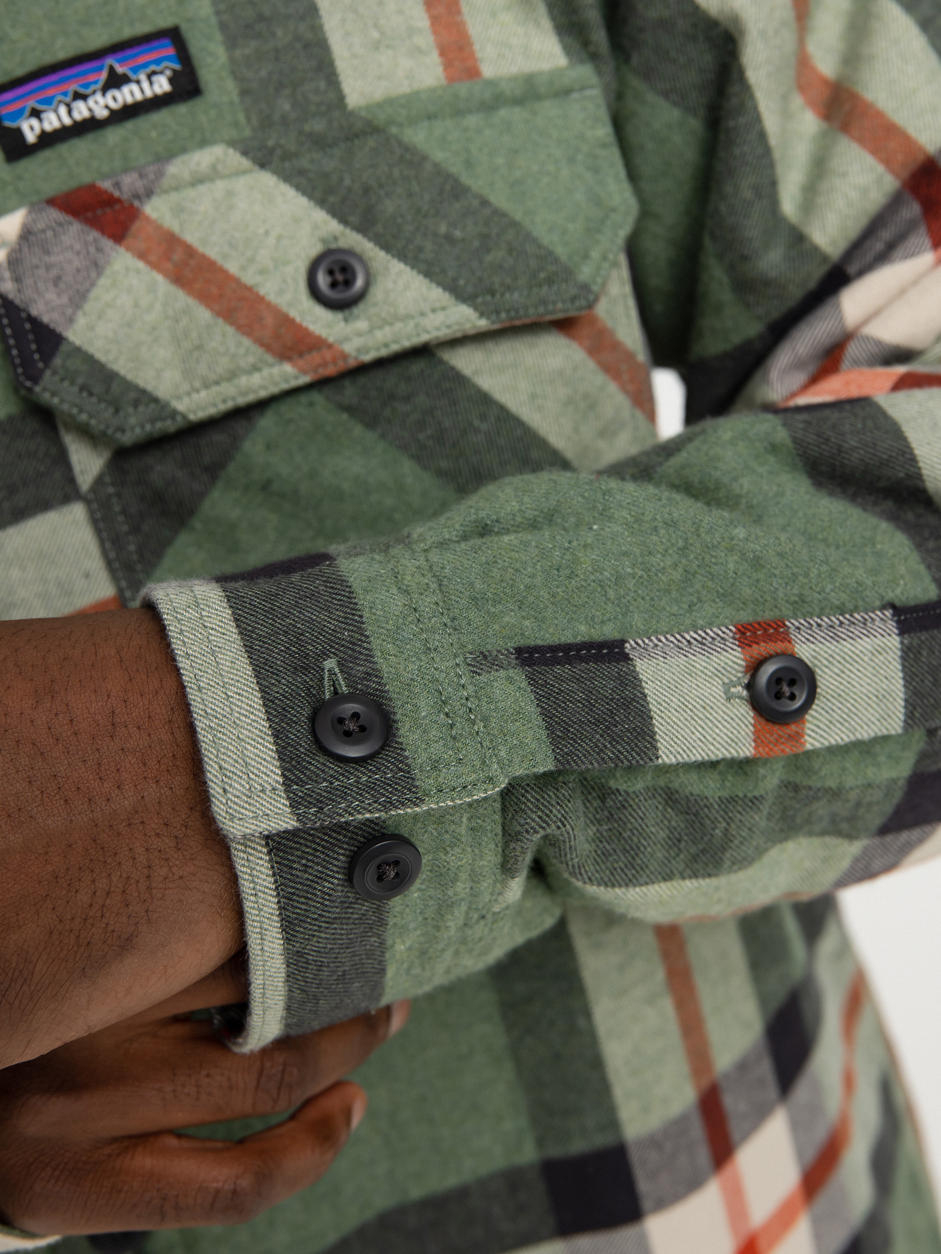 Patagonia Insulated Organic Cotton Fjord Flannel Jacket (forestry/hemlock green)