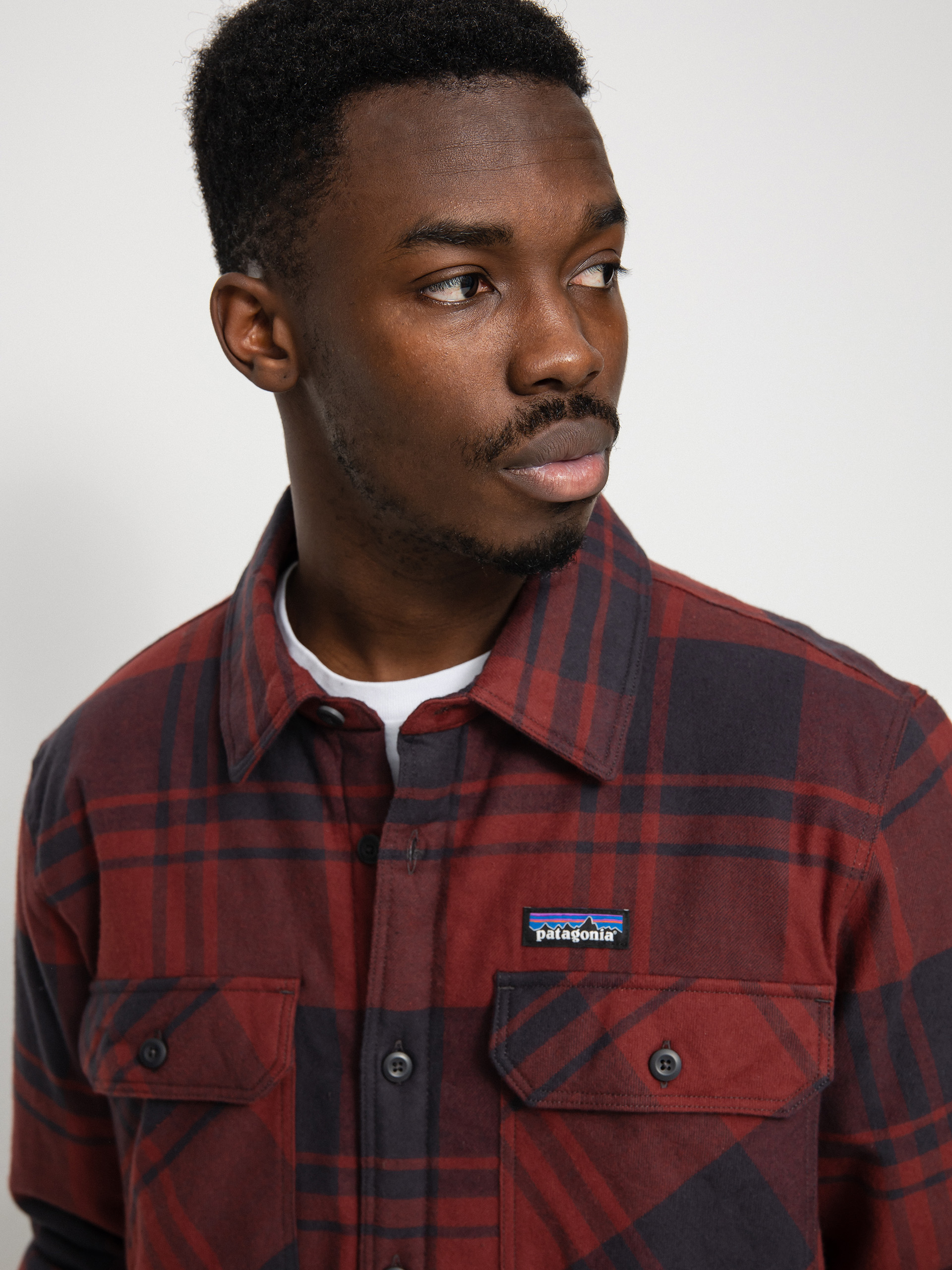 Patagonia Insulated Organic Cotton Fjord Flannel Jacket (live oak/sequoia red)