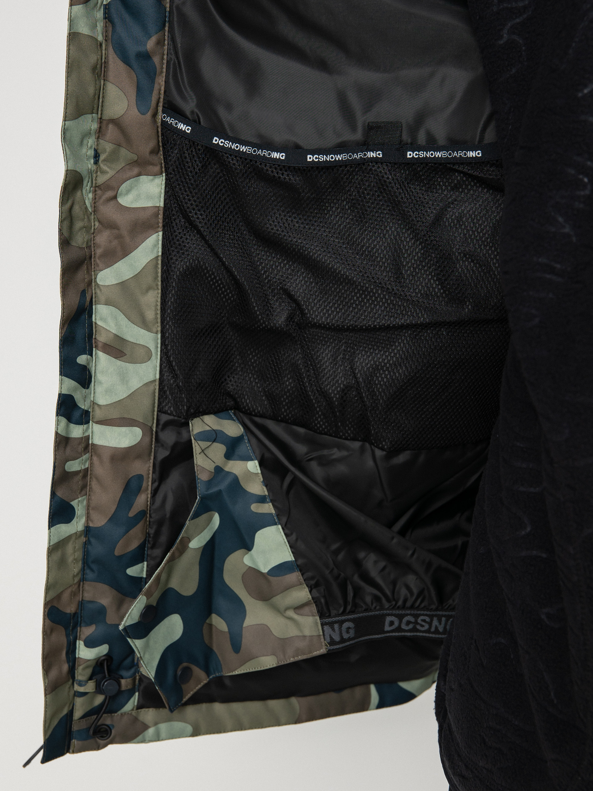 Mens DC Propaganda Snowboard jacket (woodland camo green)