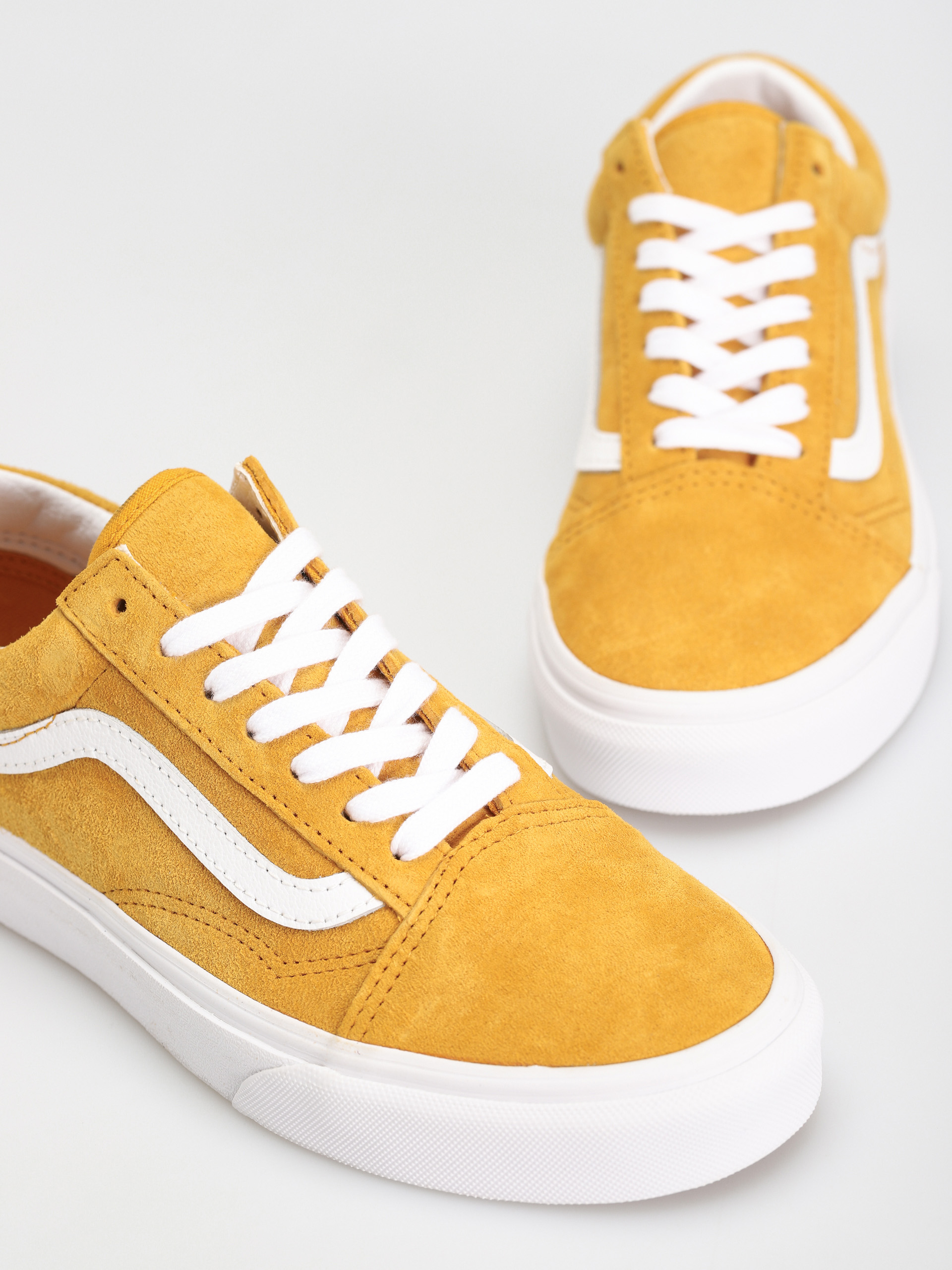 Vans Old Skool Shoes (pig suede golden yellow)