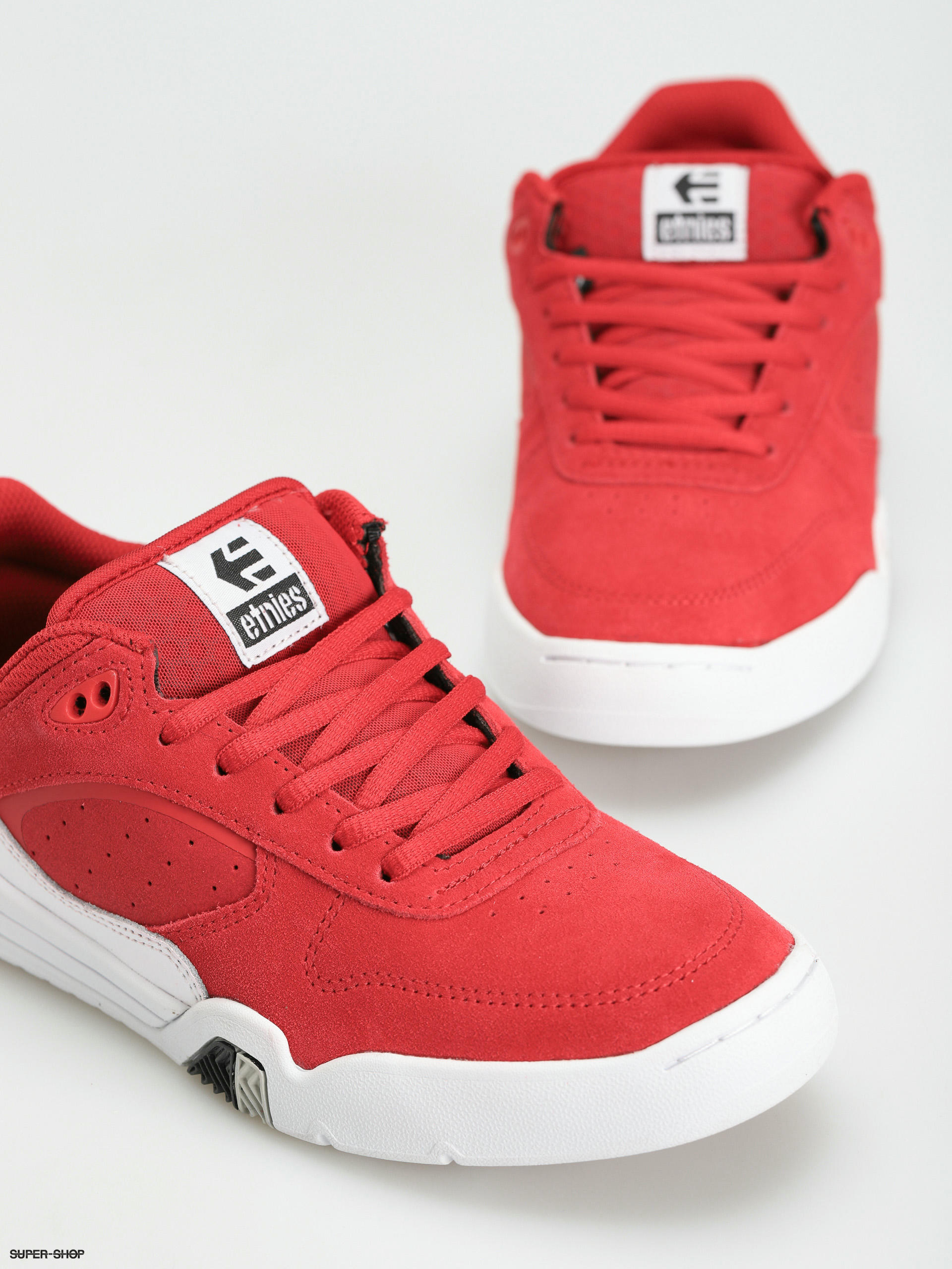 Etnies store shoes red