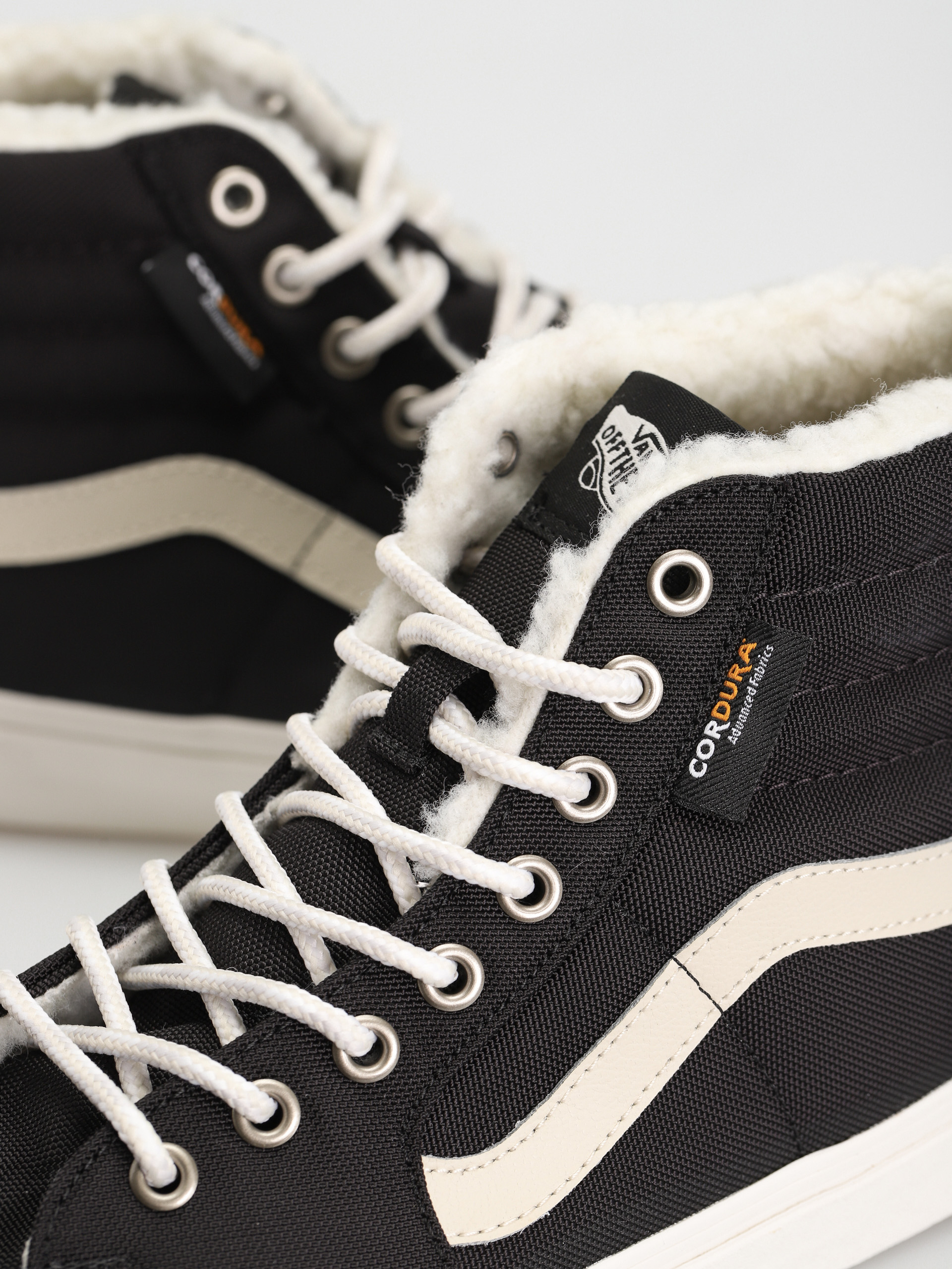 Vans Sk8 Hi Shoes (cordura sherpa black/marshmallow)