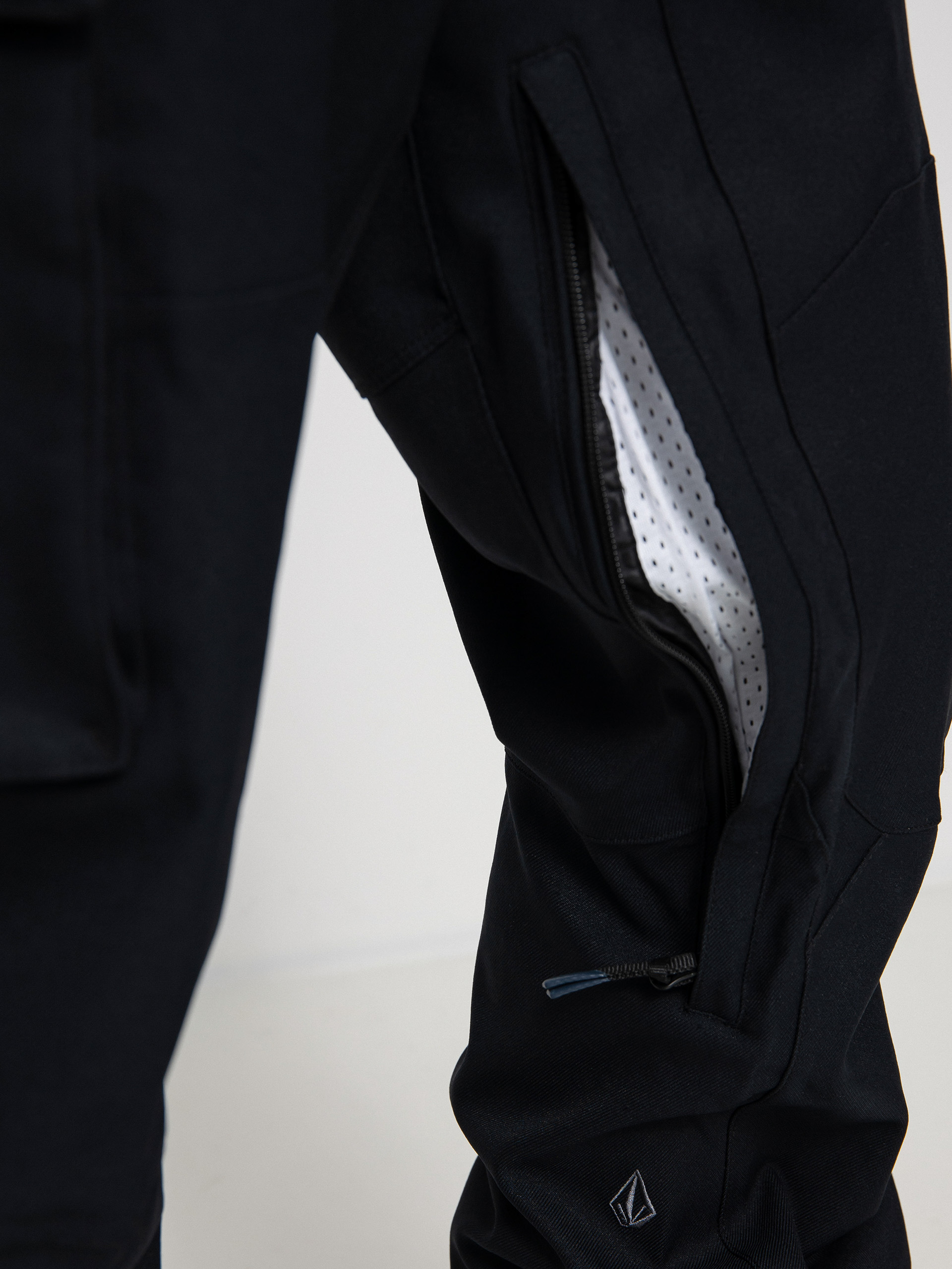 Mens Volcom New Articulated Snowboard pants (black)