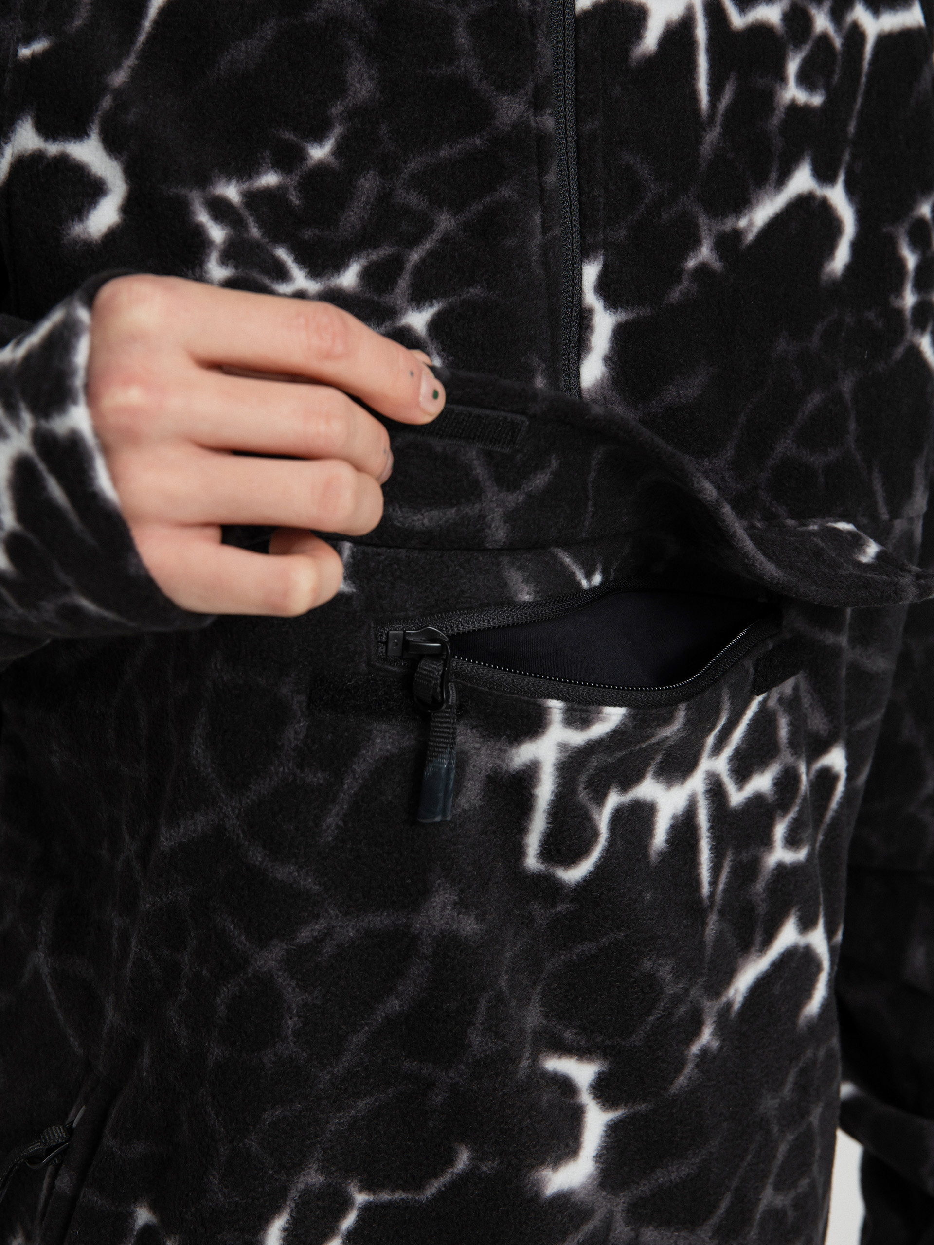 Herren Volcom V Science 1/2 Zip HD Hoodie (black giraffe)