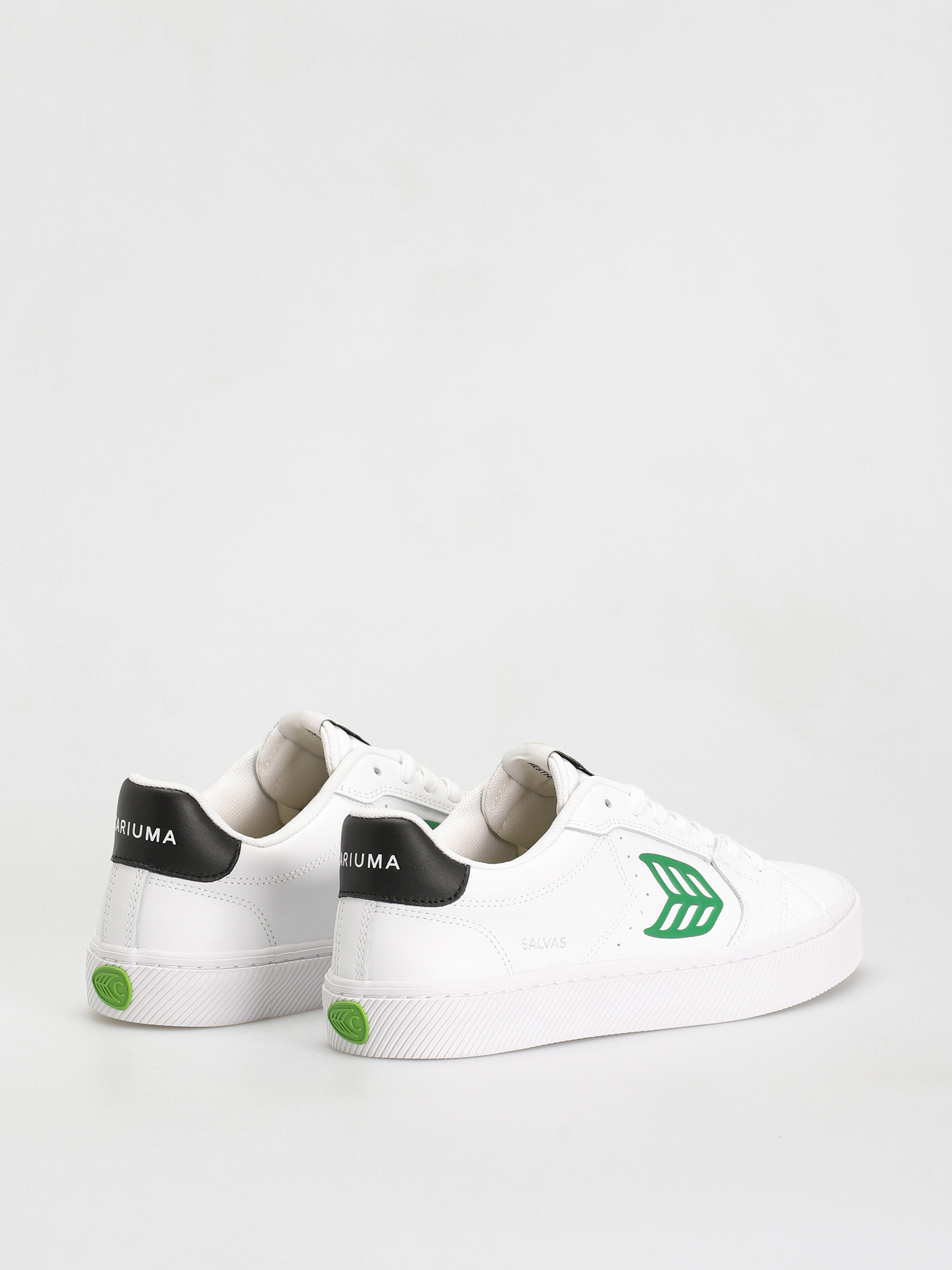 Cariuma Salvas Shoes (white/green)