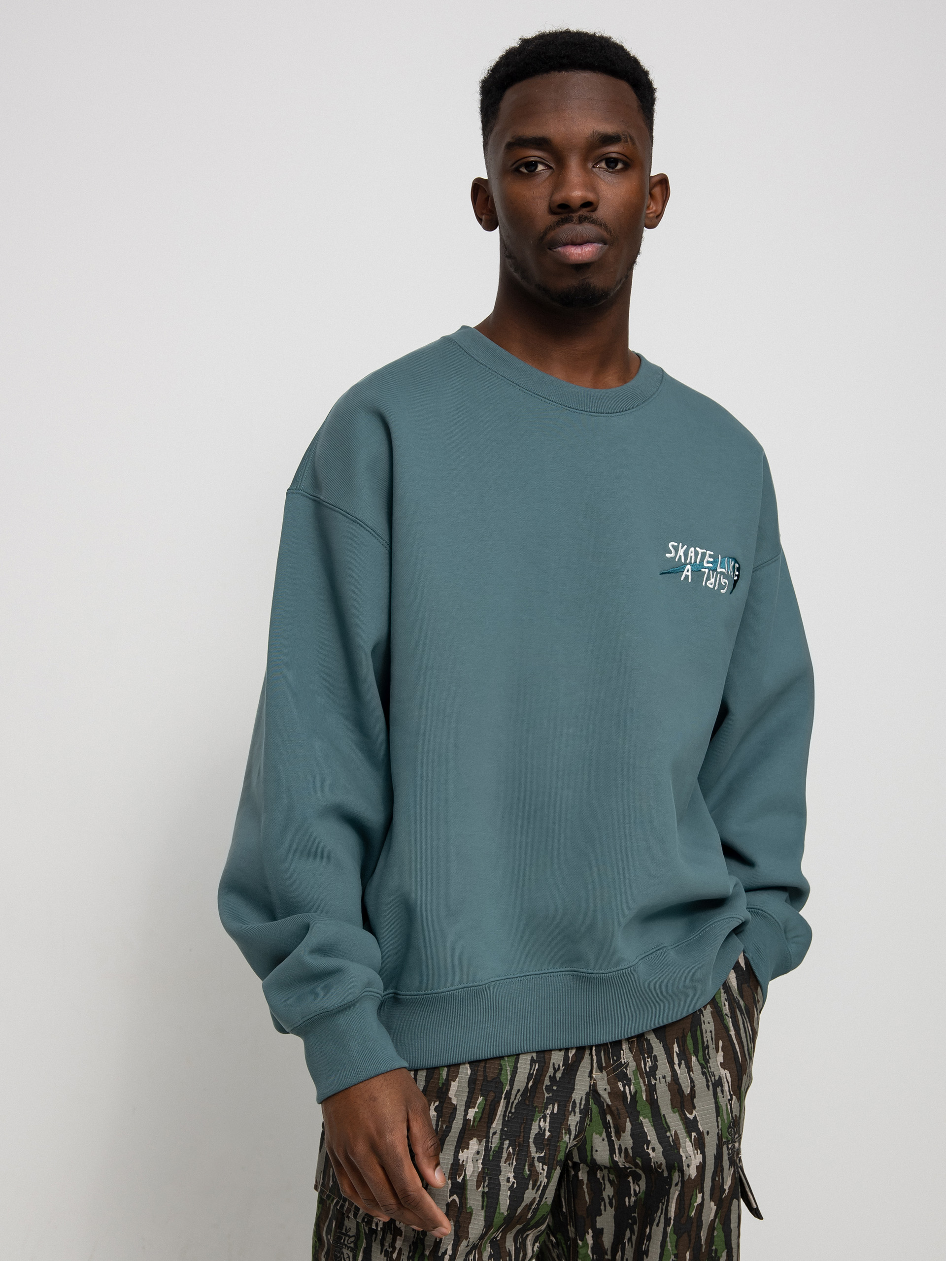 nike skate sweatshirt