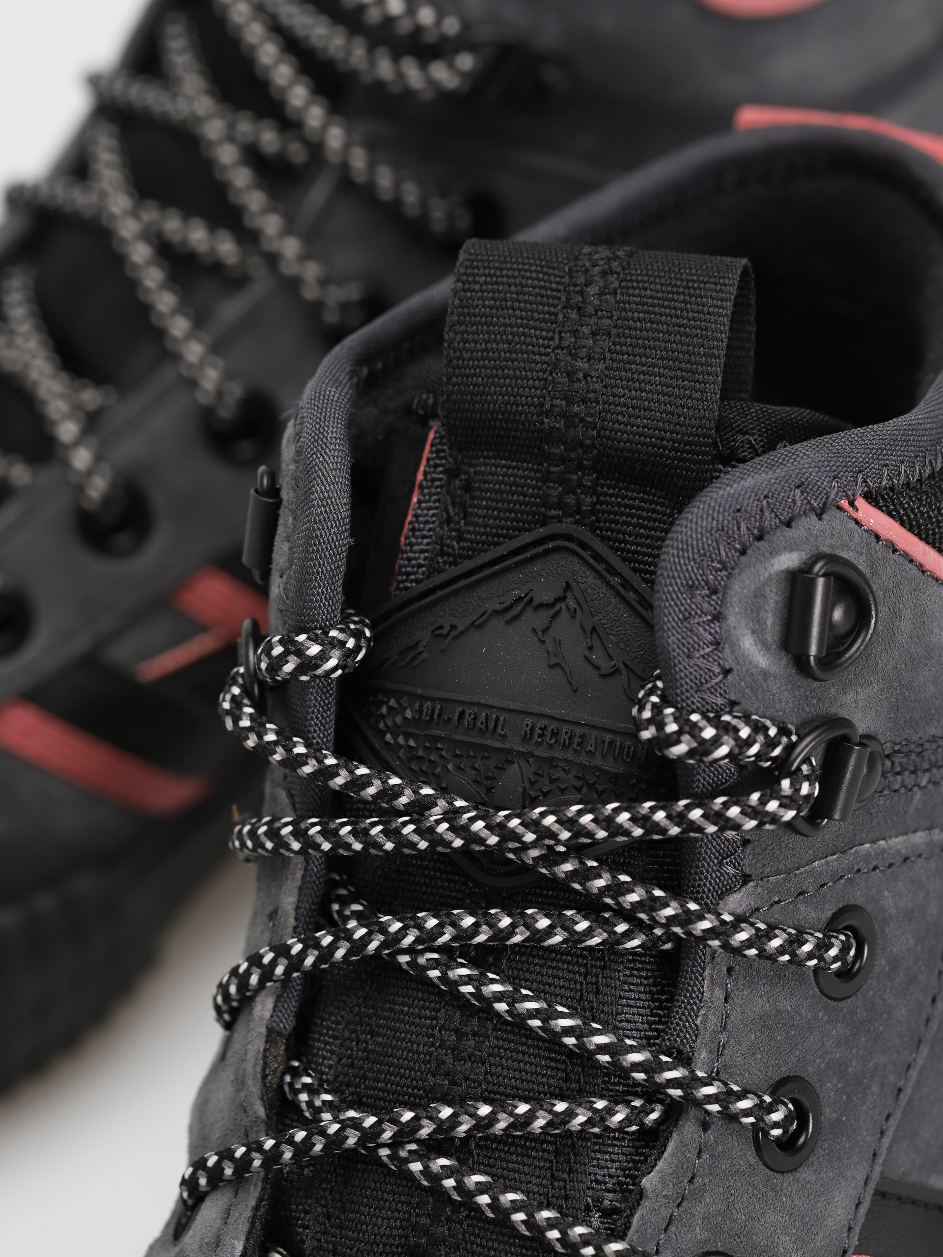 【adidas】Originals Mens Akando ATR ハイカット スニーカー ♪ adidas Originals Akando Atr Shoes - grey (cblack/wonred/carbon)