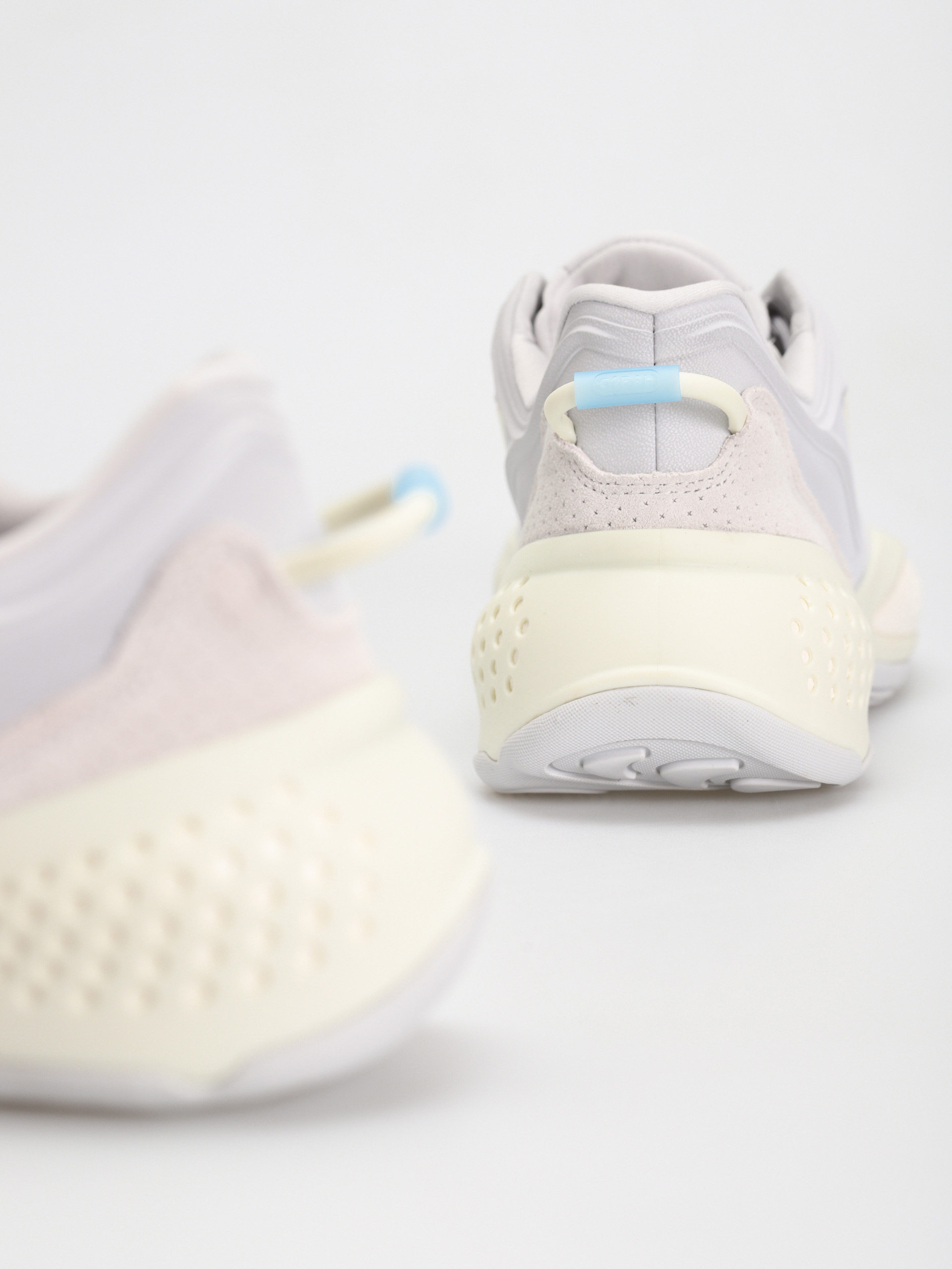 adidas Originals Ozrah Shoes (lgsogr/owhite/cblack)