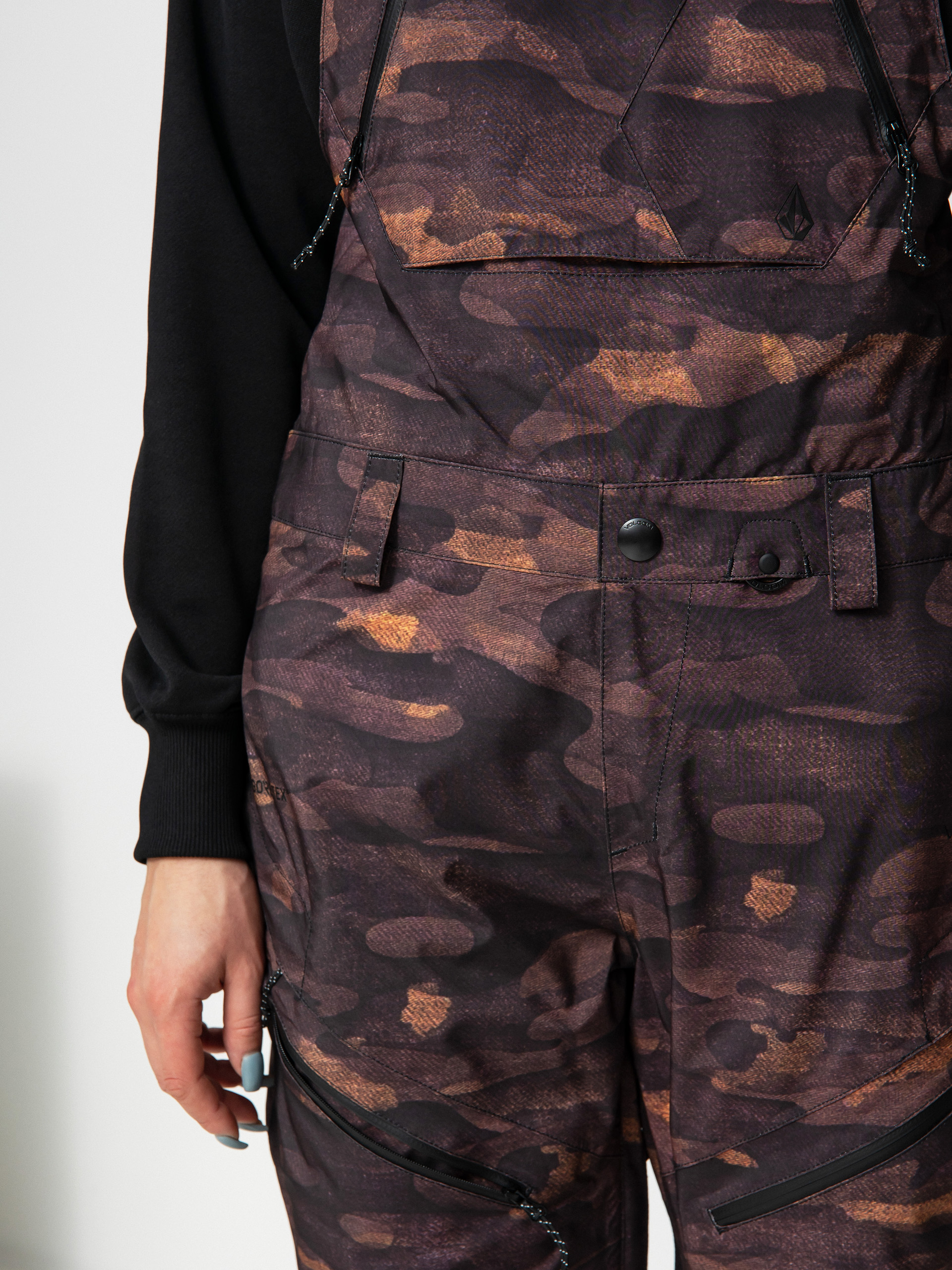 Womens Volcom Elm Stretch Gore Bib Overall Snowboard pants (dusk camo)