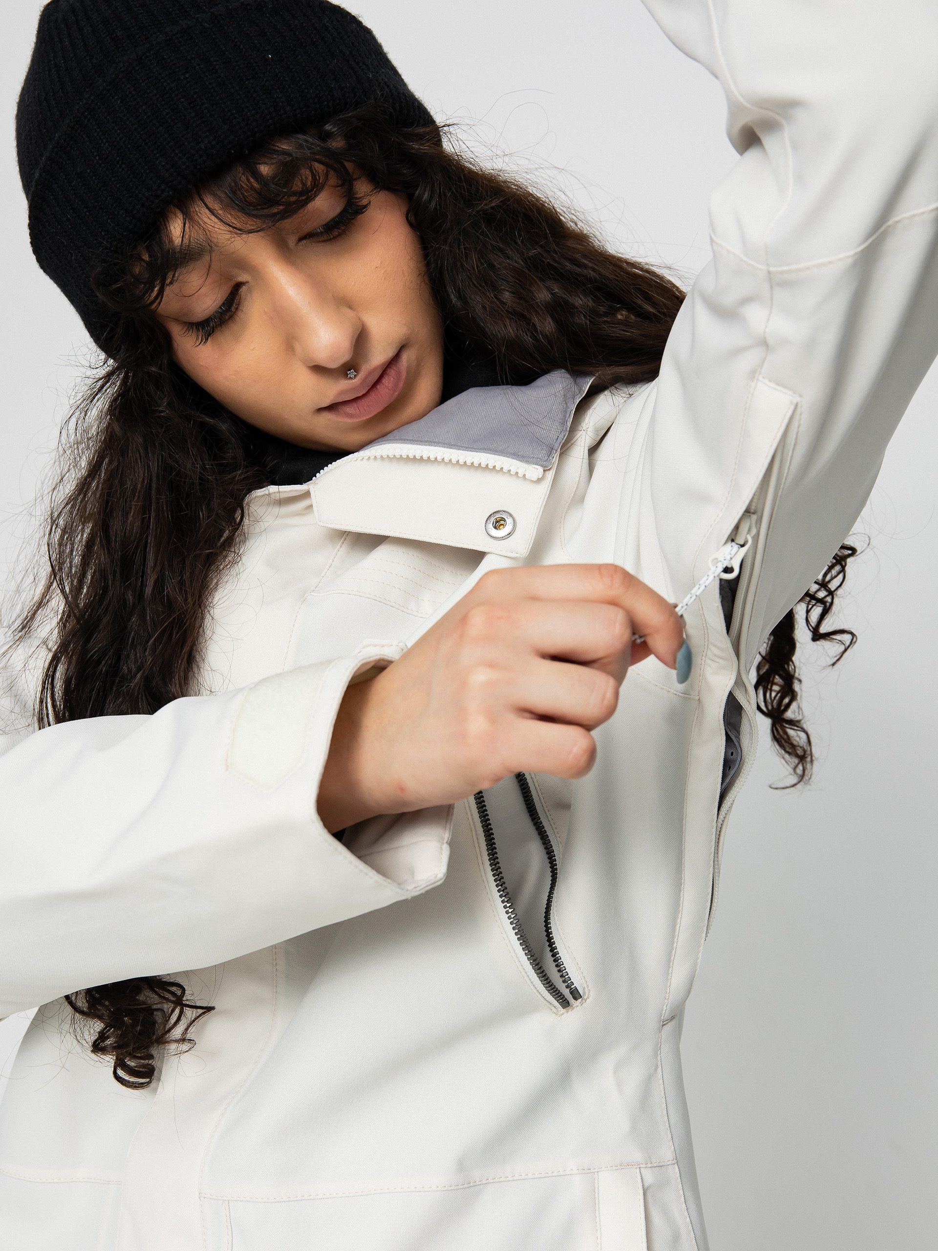 Womens Volcom Shadow Ins Snowboard jacket (off white)