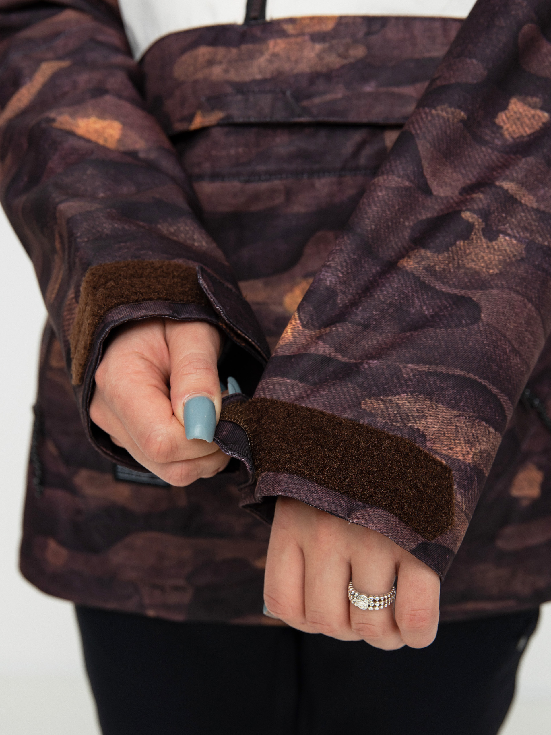 Womens Volcom Mirror Pullover Snowboard jacket (dusk camo)